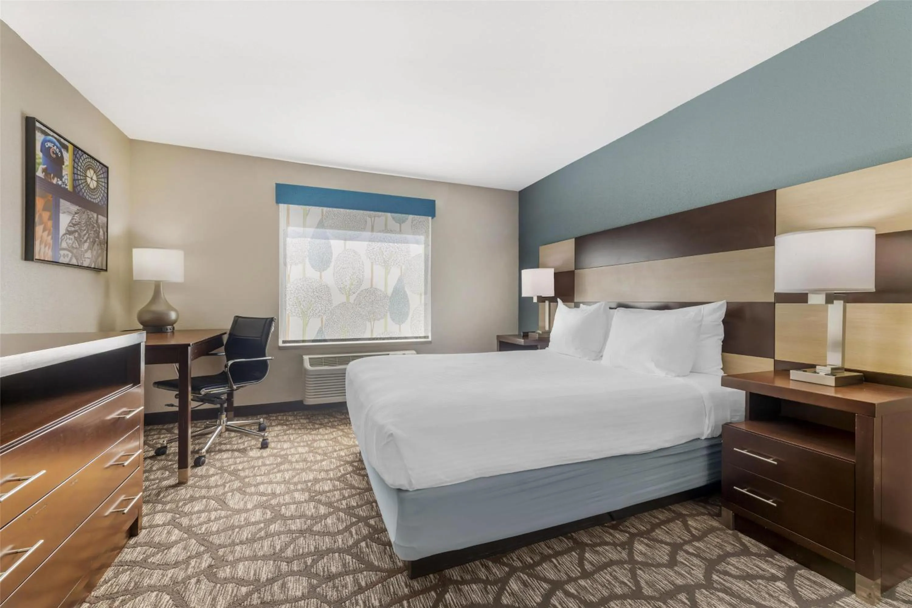 Photo of the whole room, Bed in Best Western Joliet Inn & Suites