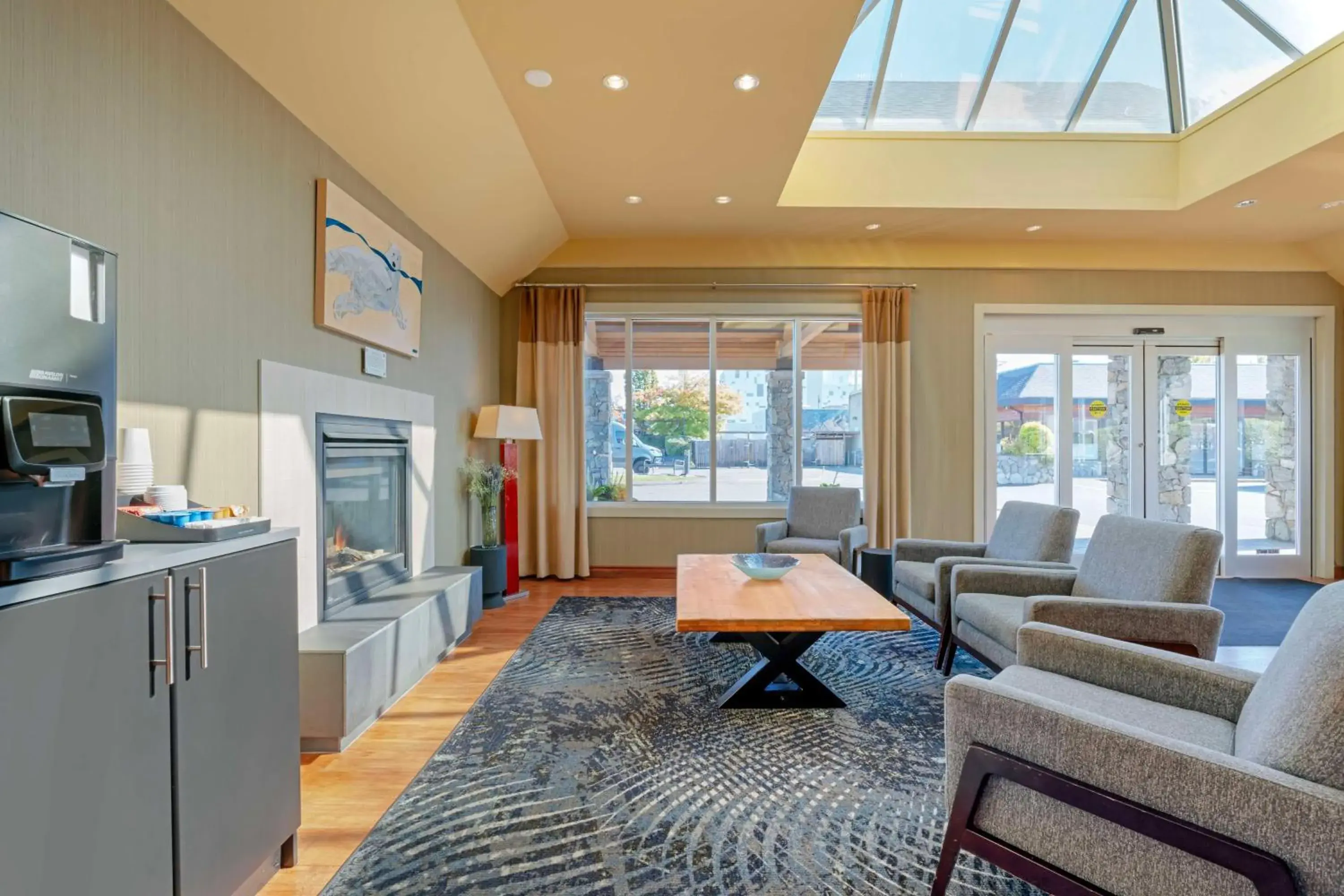 Lobby or reception in Best Western Plus Emerald Isle Hotel Lobby or reception in Best Western Plus Emerald Isle Hotel