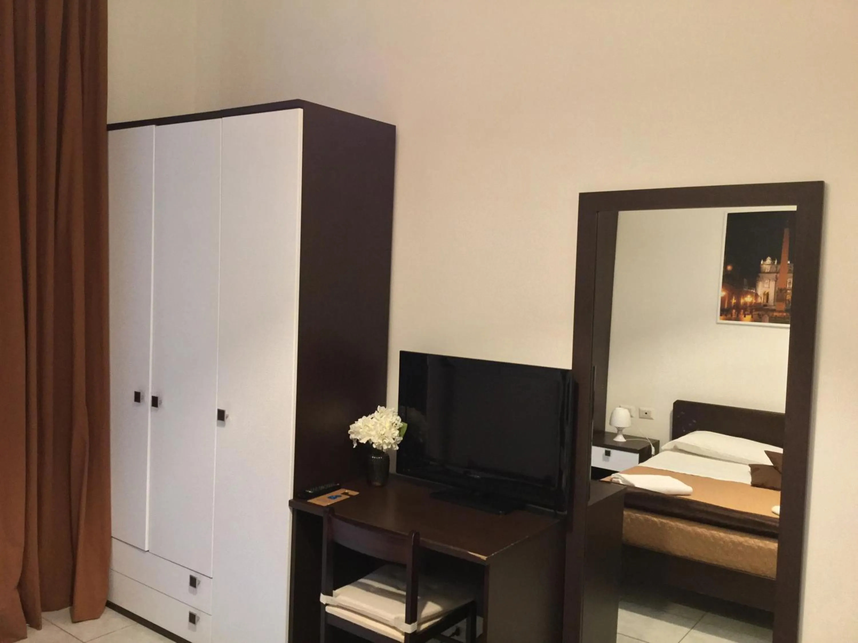 wardrobe, TV/Entertainment Center in Cialdini Rome