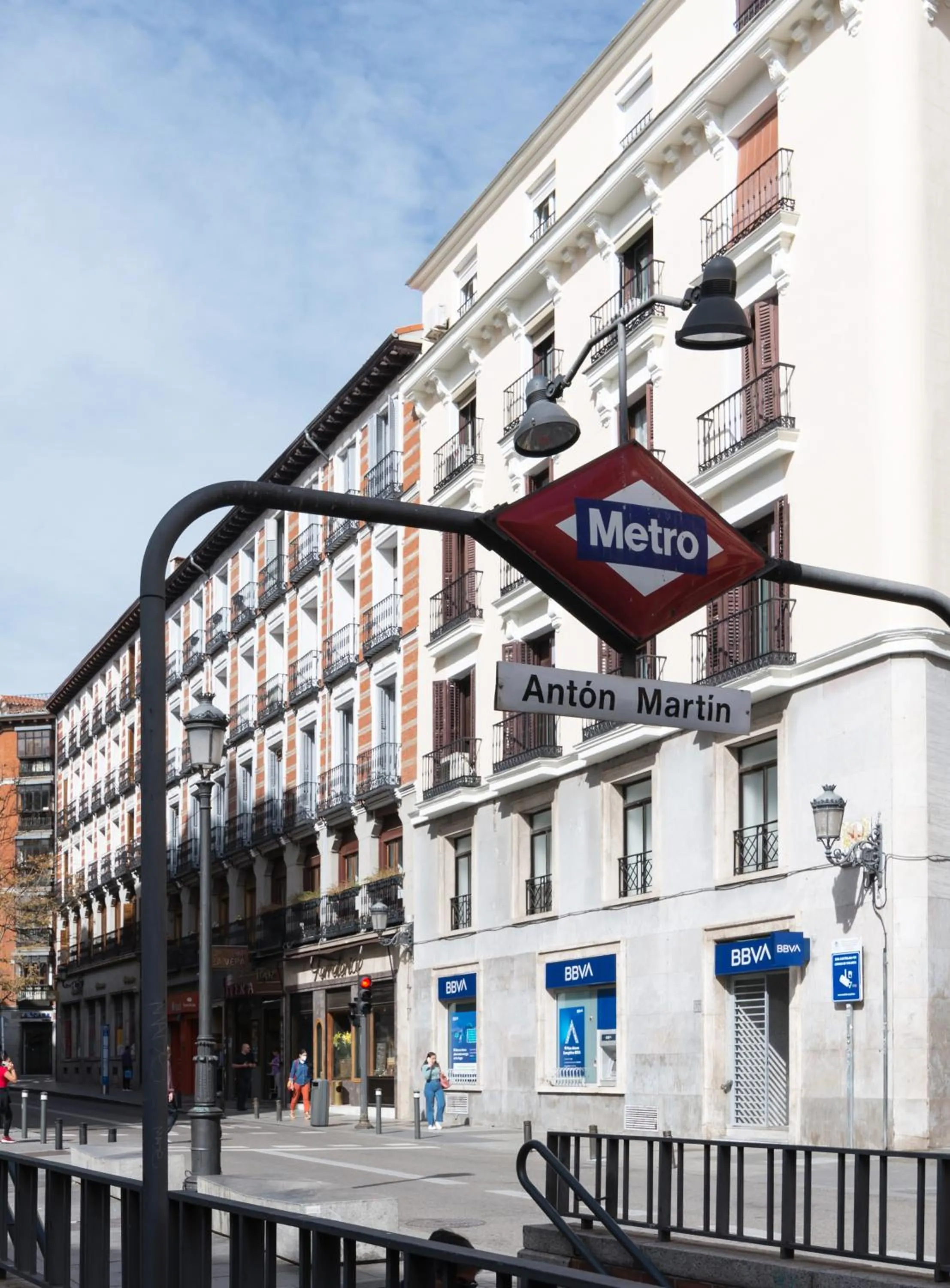 Neighbourhood in Hostal Evoke Madrid