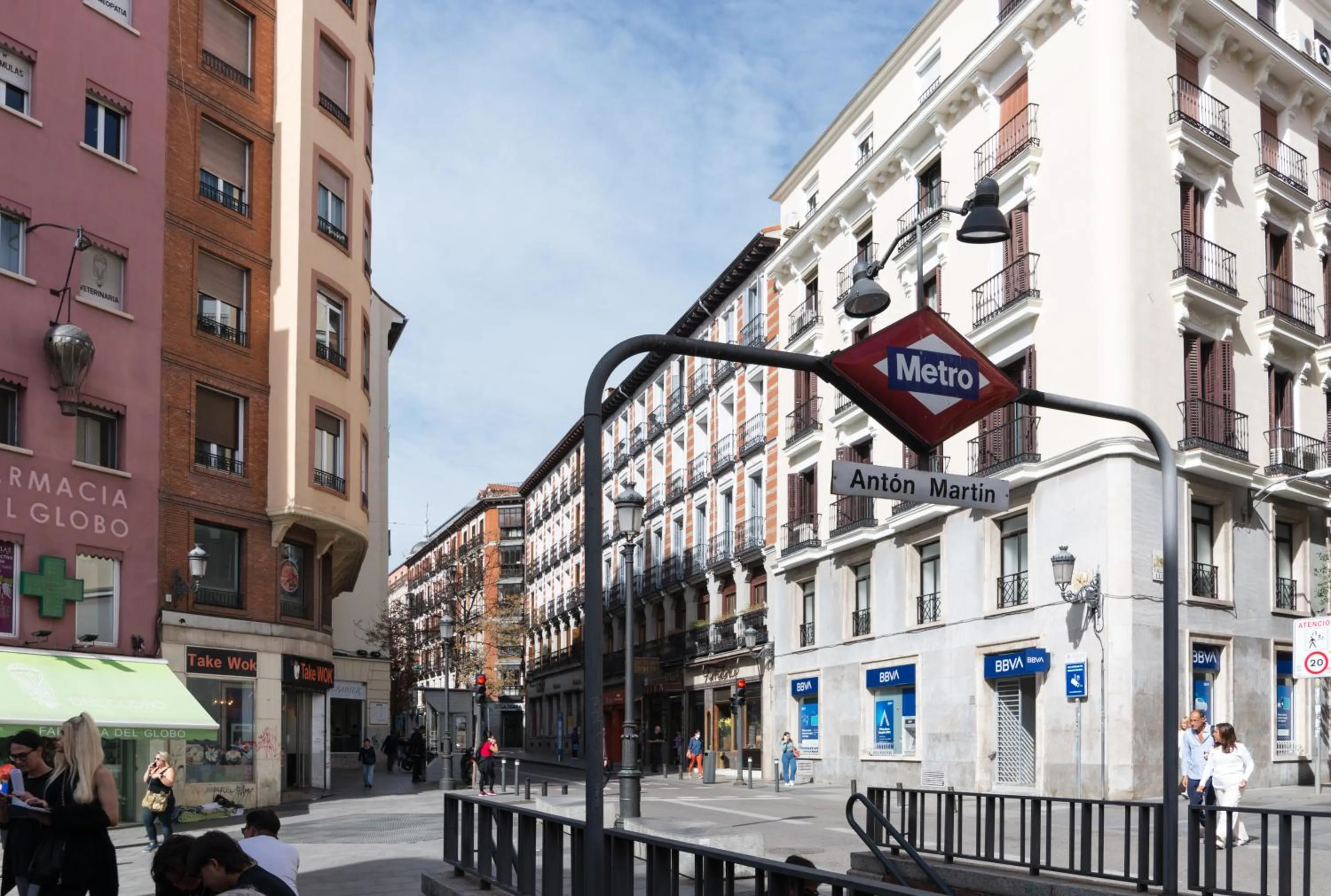 Neighbourhood in Hostal Evoke Madrid