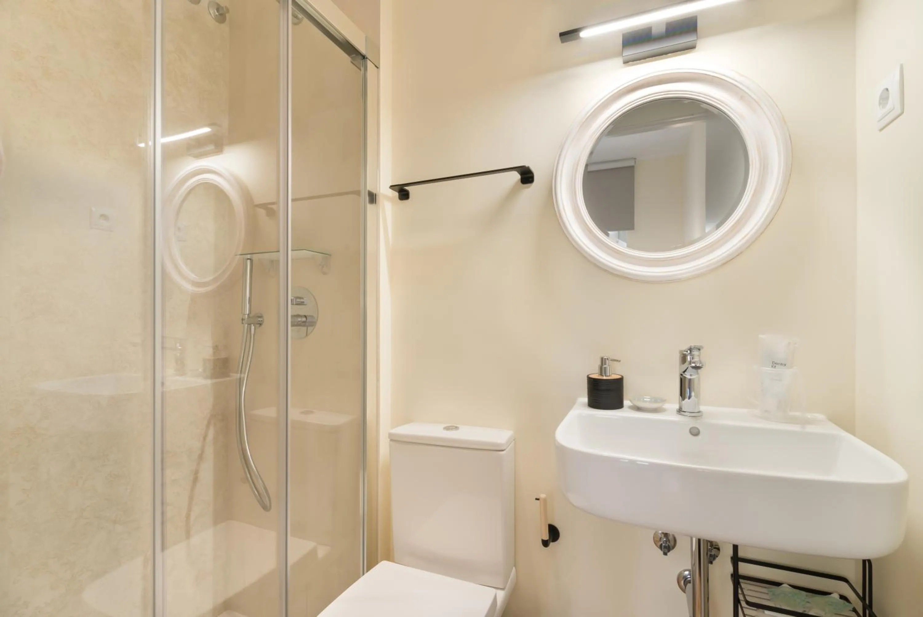 Bathroom in Hostal Evoke Madrid