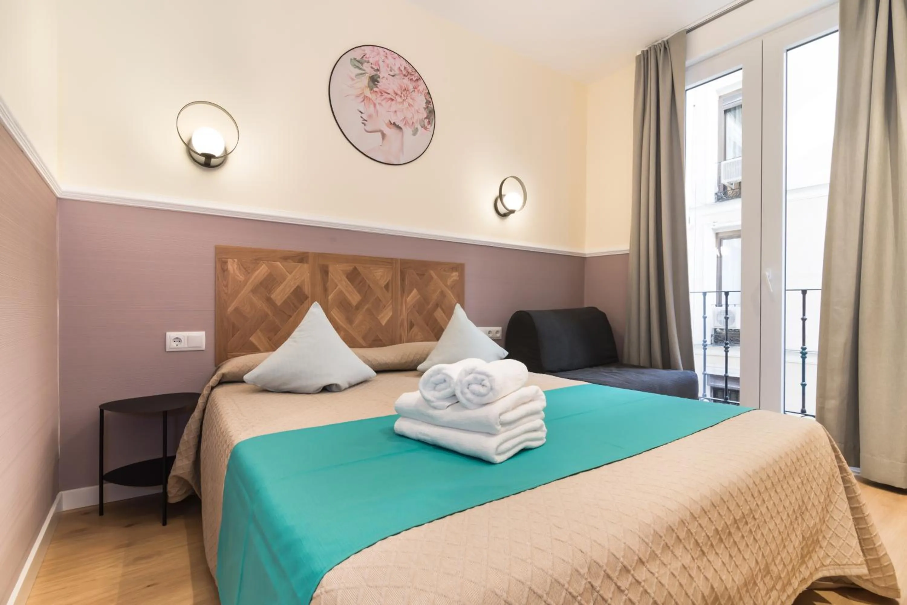 Photo of the whole room, Bed in Hostal Evoke Madrid