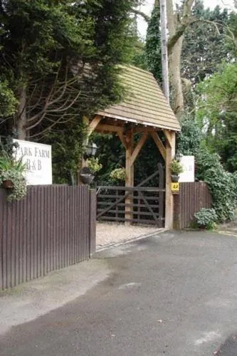 Facade/entrance in Park Farm