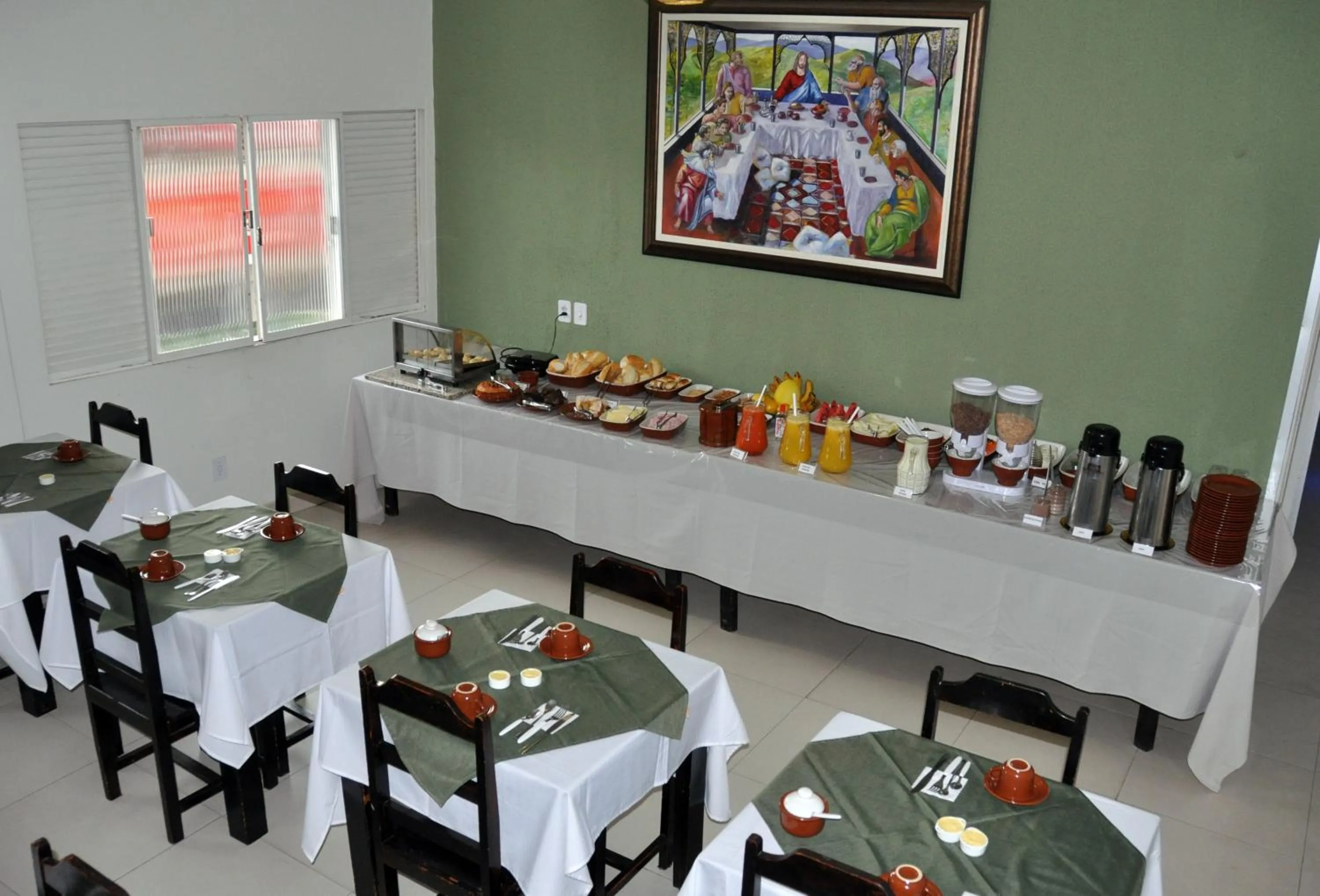 Restaurant/places to eat in Hotel Oriente