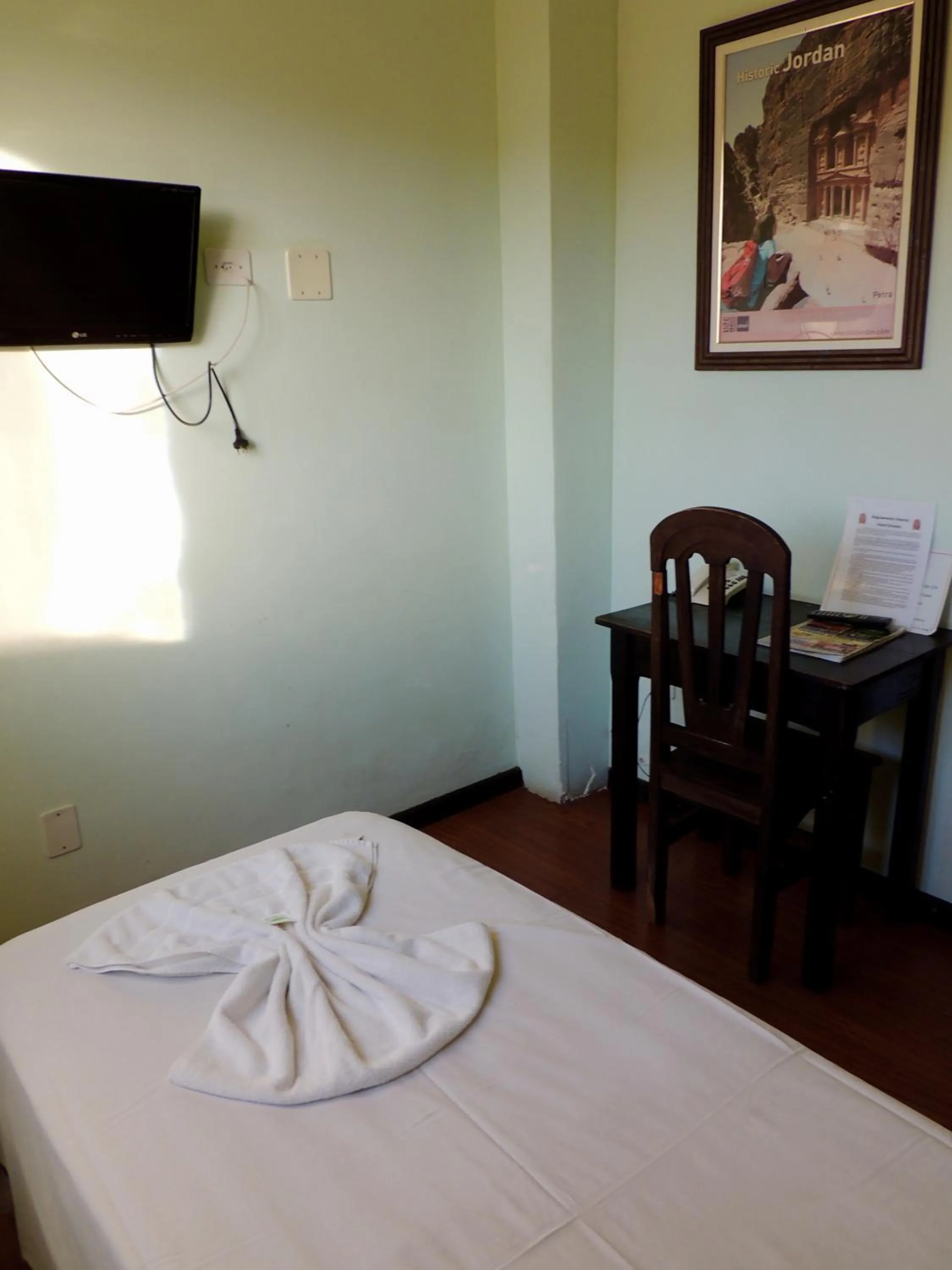 Photo of the whole room, Bed in Hotel Oriente