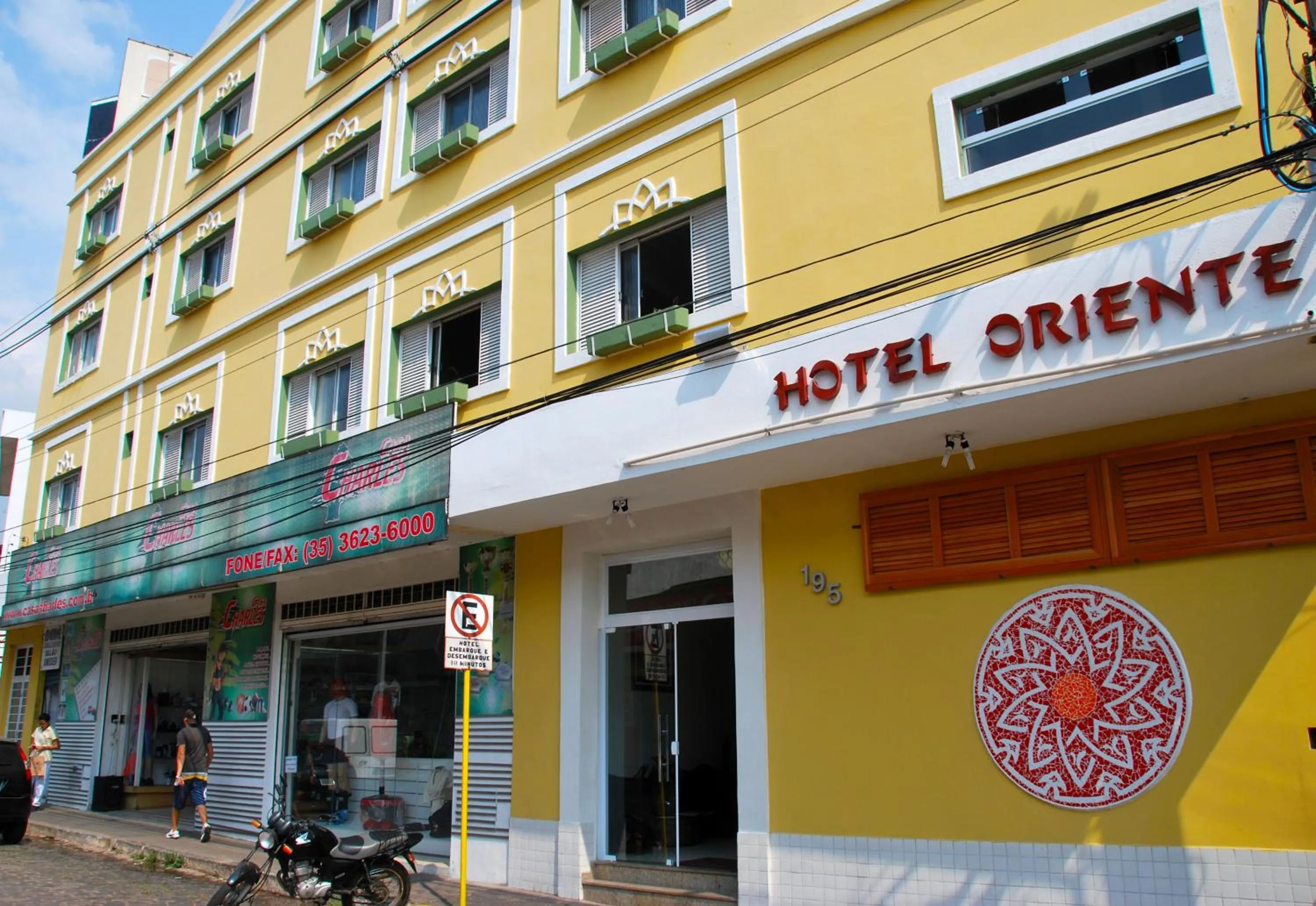 Facade/entrance in Hotel Oriente
