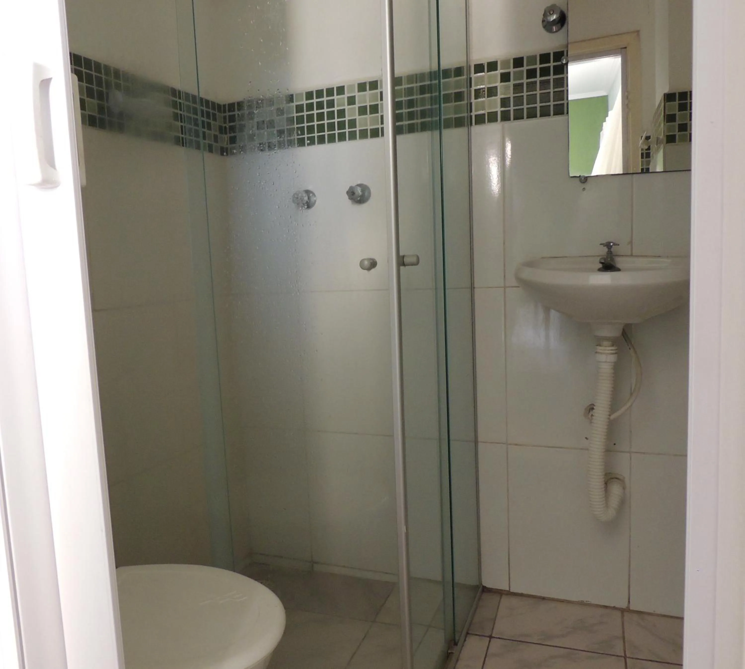 Bathroom in Hotel Oriente