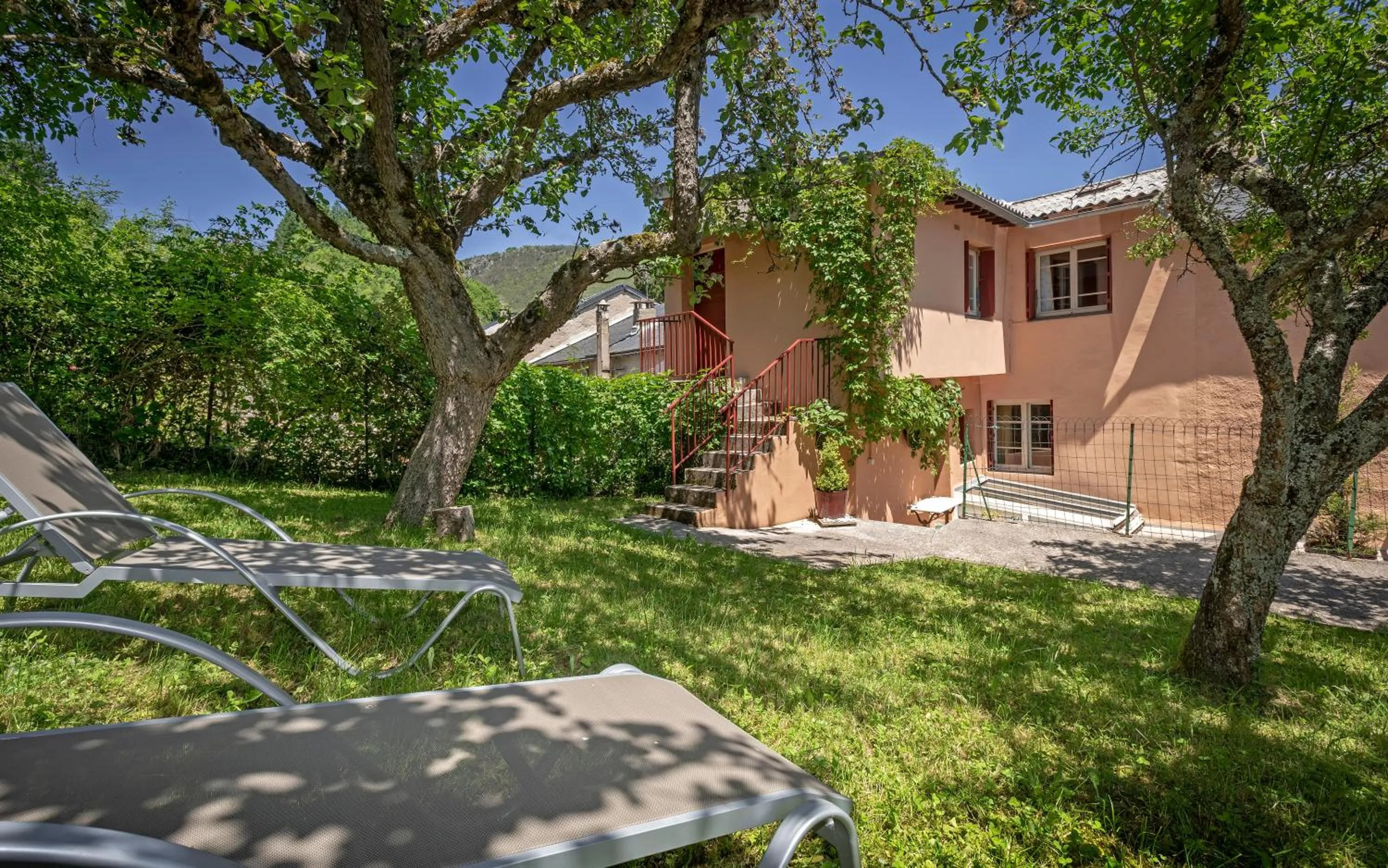 People in Logis Hôtel Restaurant Le Mont Aigoual