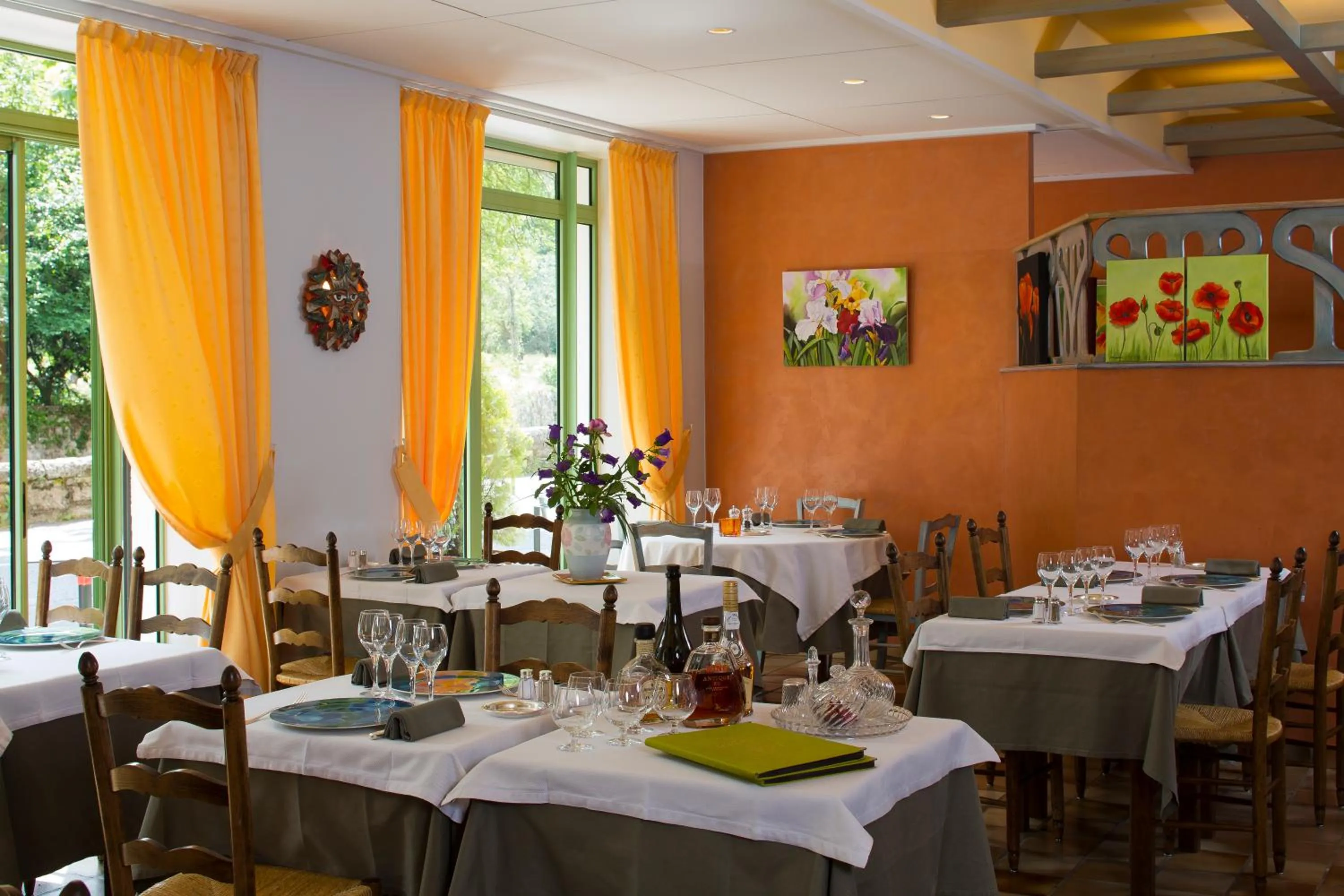 People in Logis Hôtel Restaurant Le Mont Aigoual