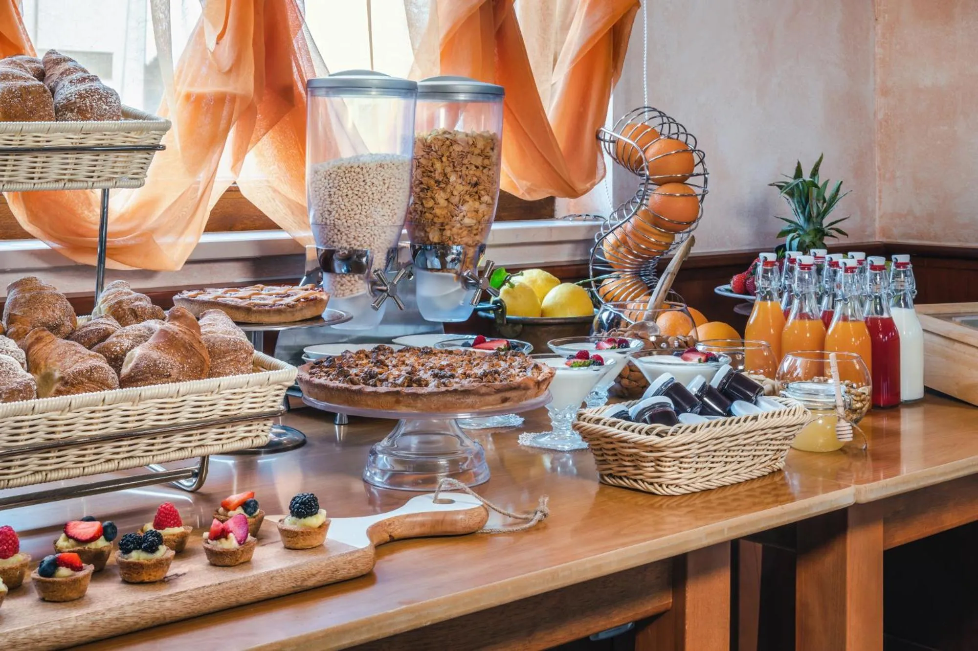 Breakfast in Hotel La Fenice