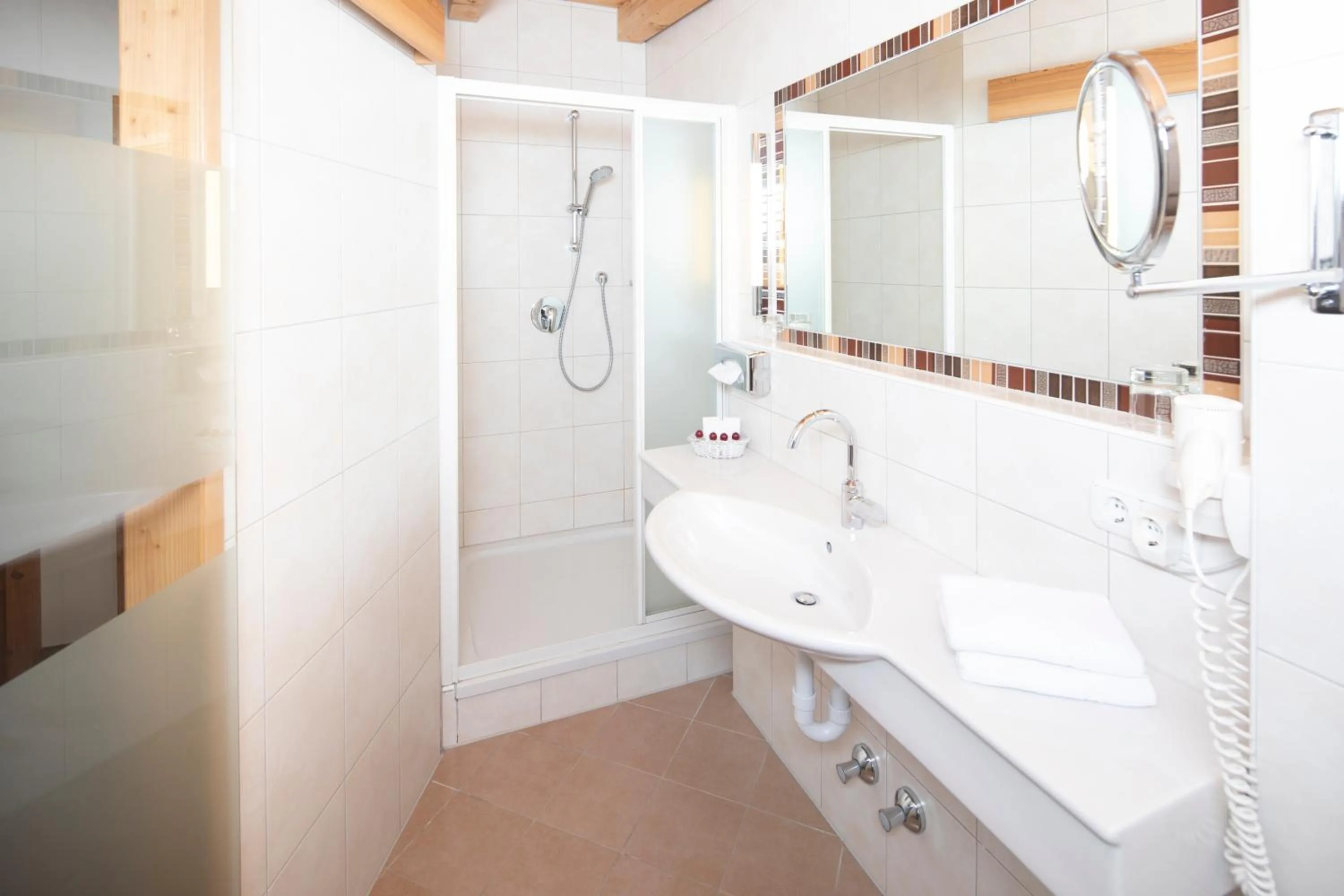 Shower in Kirchenwirt