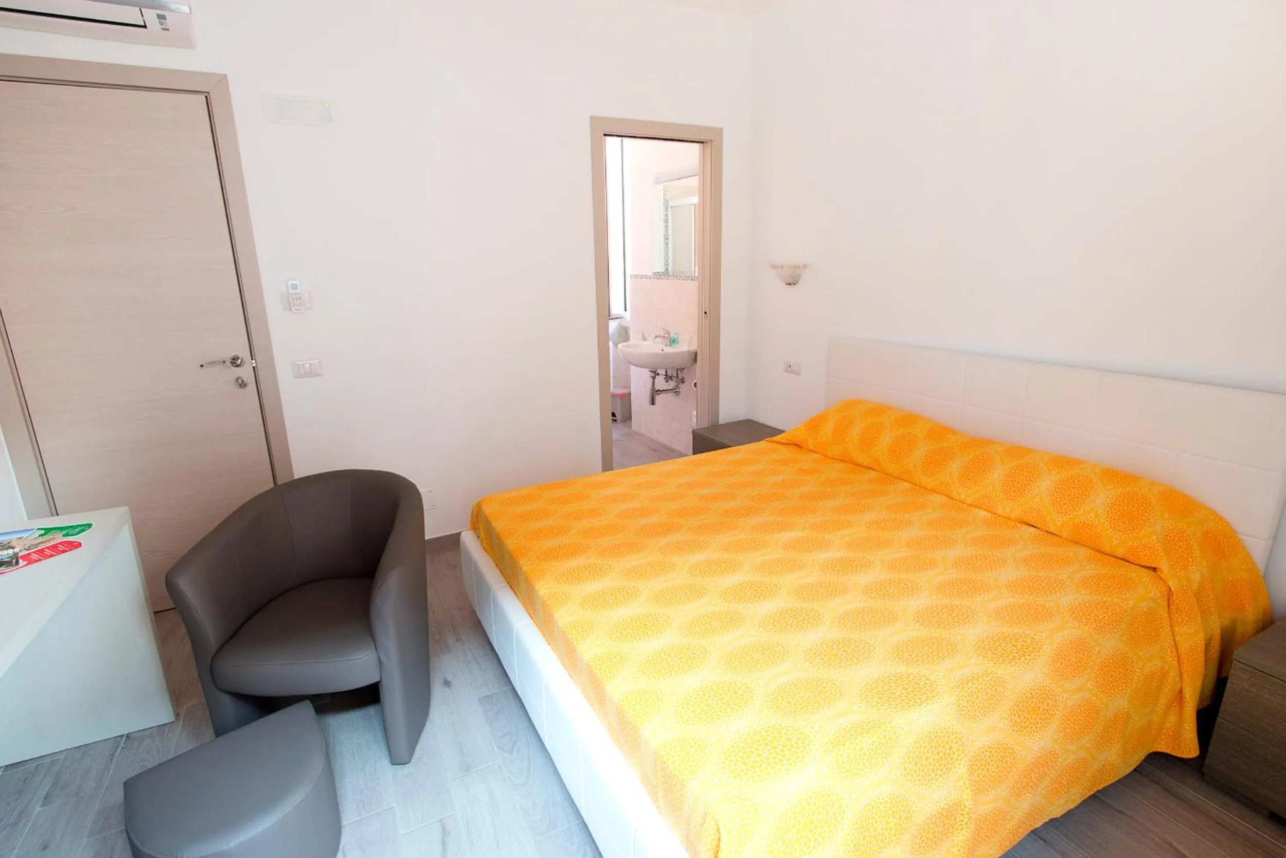 Photo of the whole room, Bed in Antico Mulino B&B