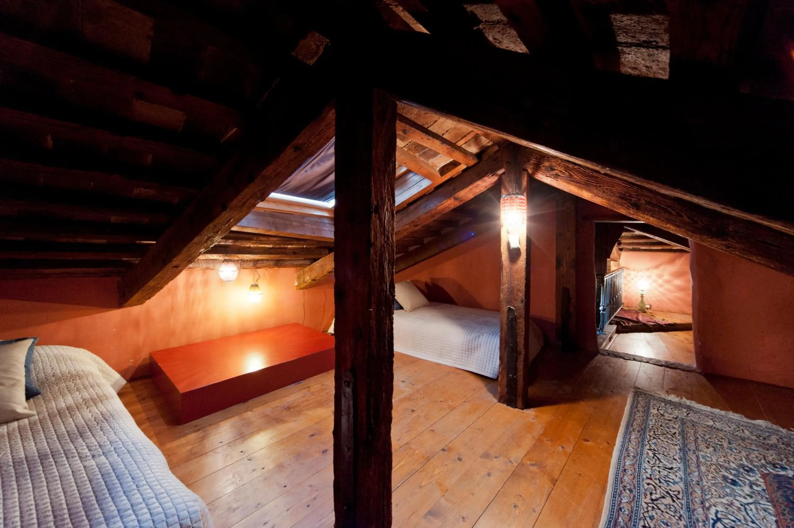 Bed in Casanova Penthouse in the heart of Venice