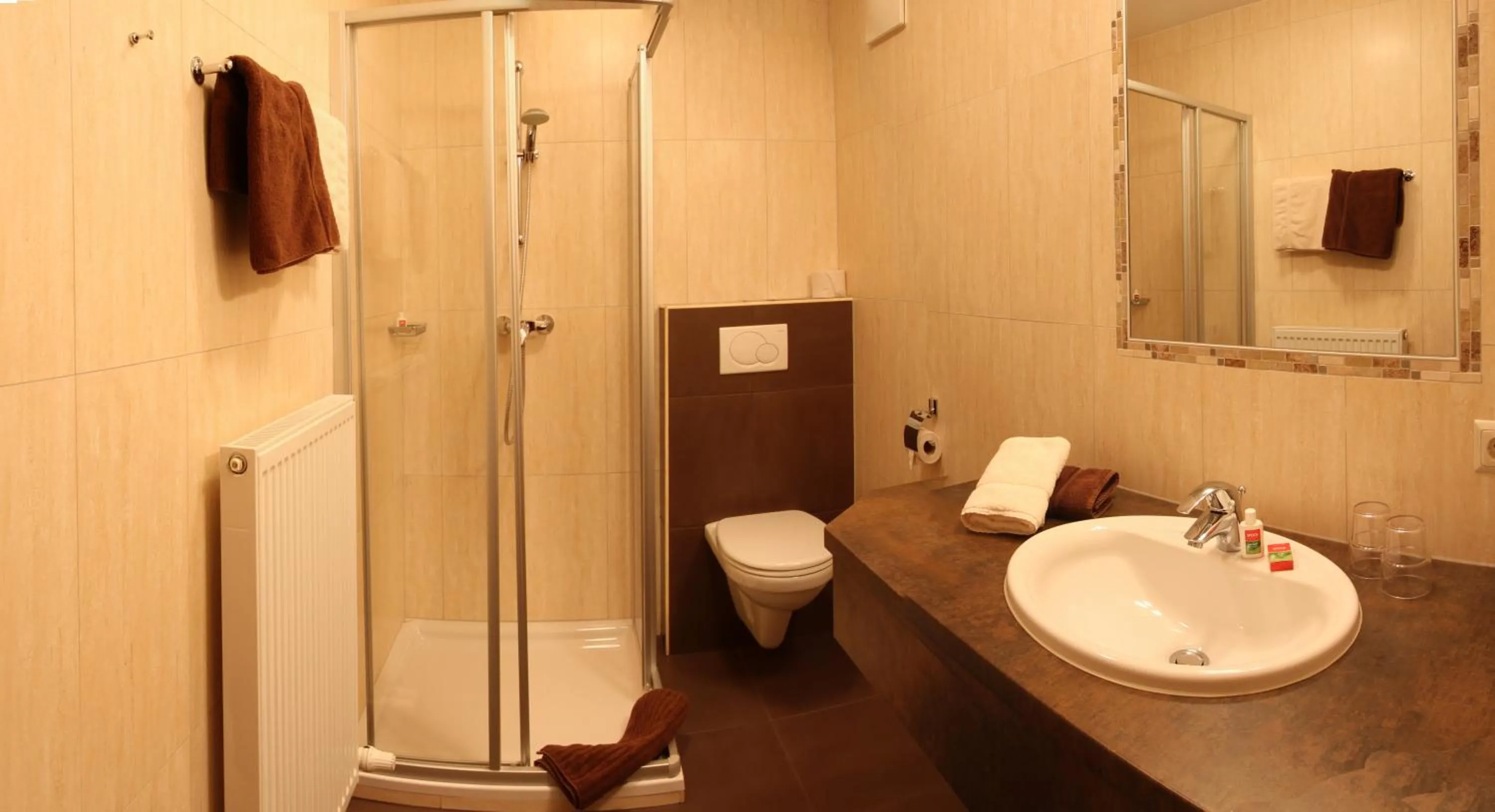 Twin Room with Balcony in Hotel Garni Haus Sonnblick