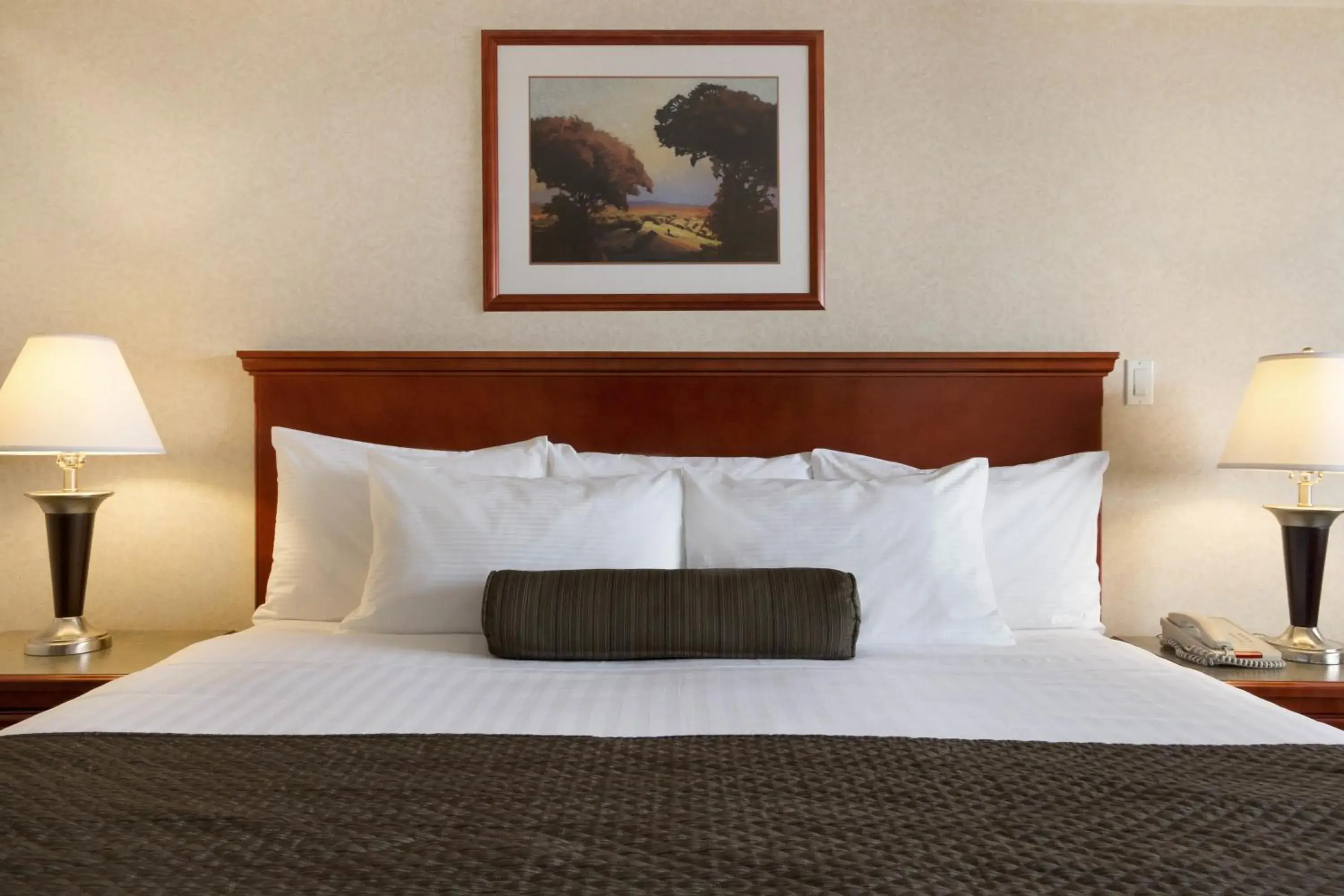 Bed in Days Inn & Suites by Wyndham Langley Bed in Days Inn & Suites by Wyndham Langley