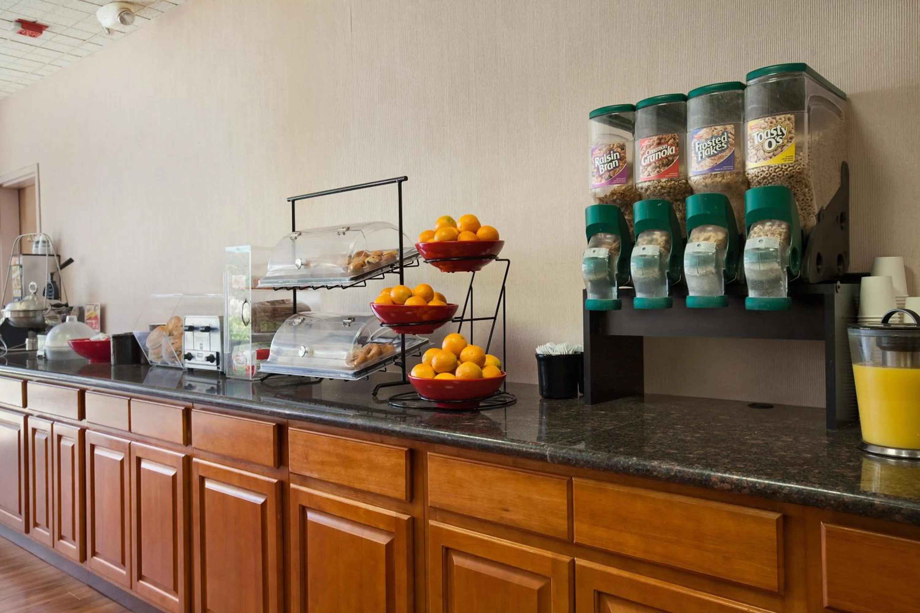 Restaurant/places to eat in Ramada by Wyndham Sunnyvale/Silicon Valley