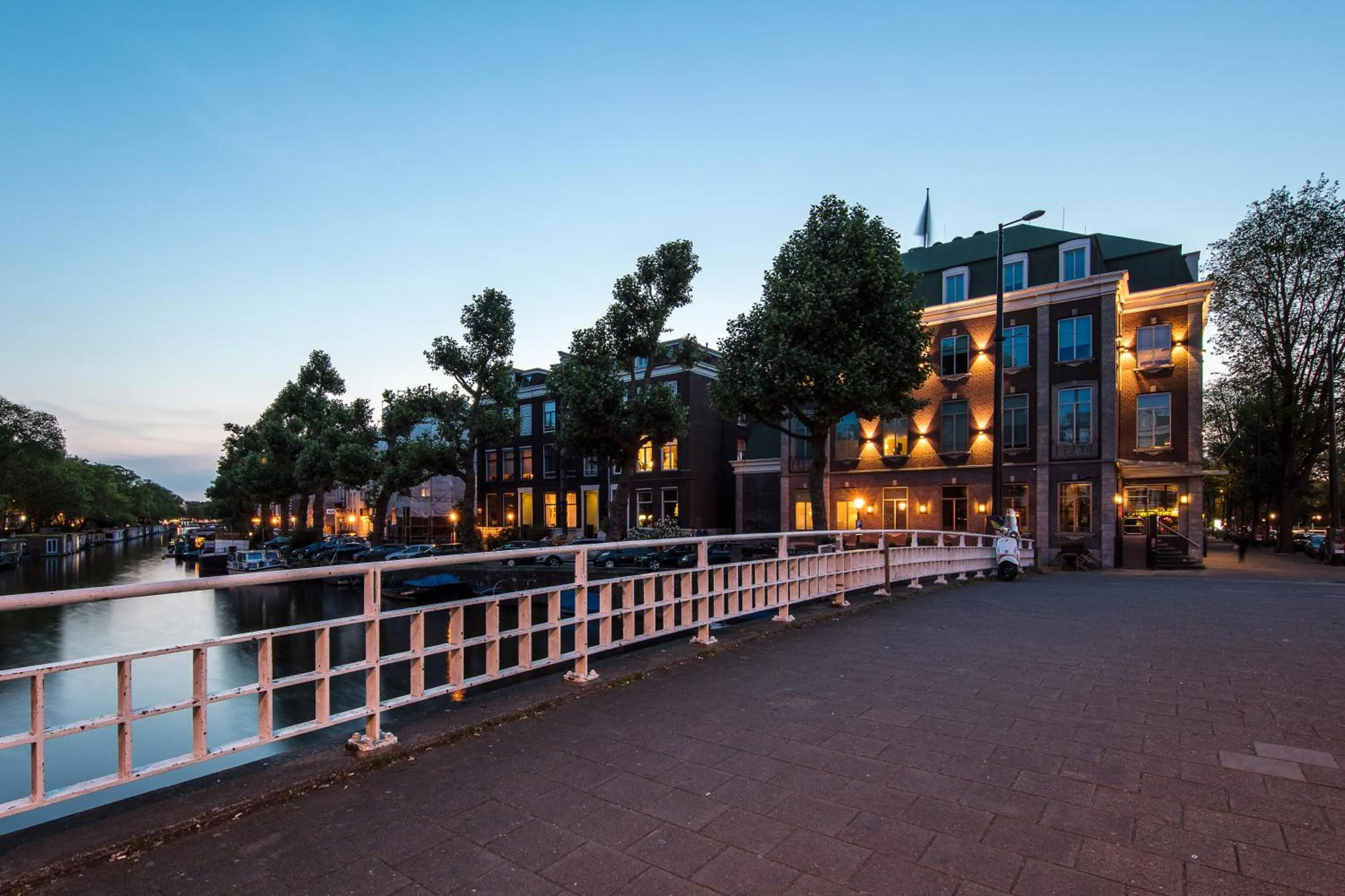 Property building in Boutique Hotel Notting Hill