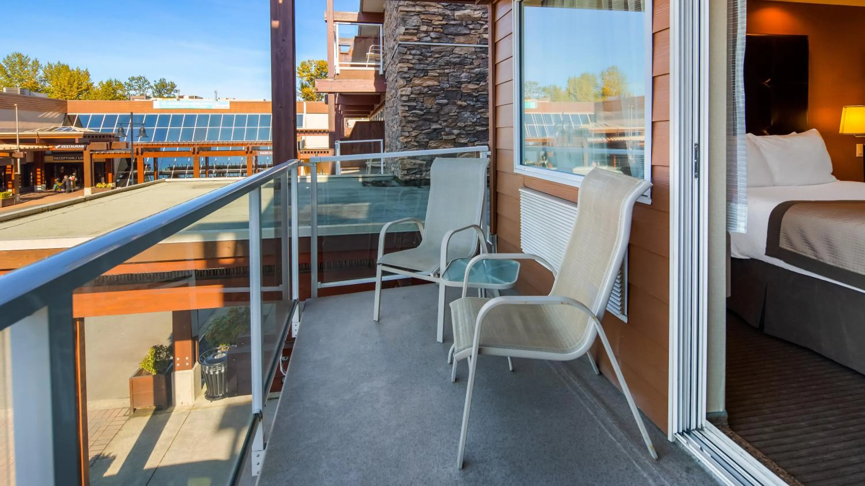 Balcony/Terrace, Bed in Best Western The Westerly Hotel