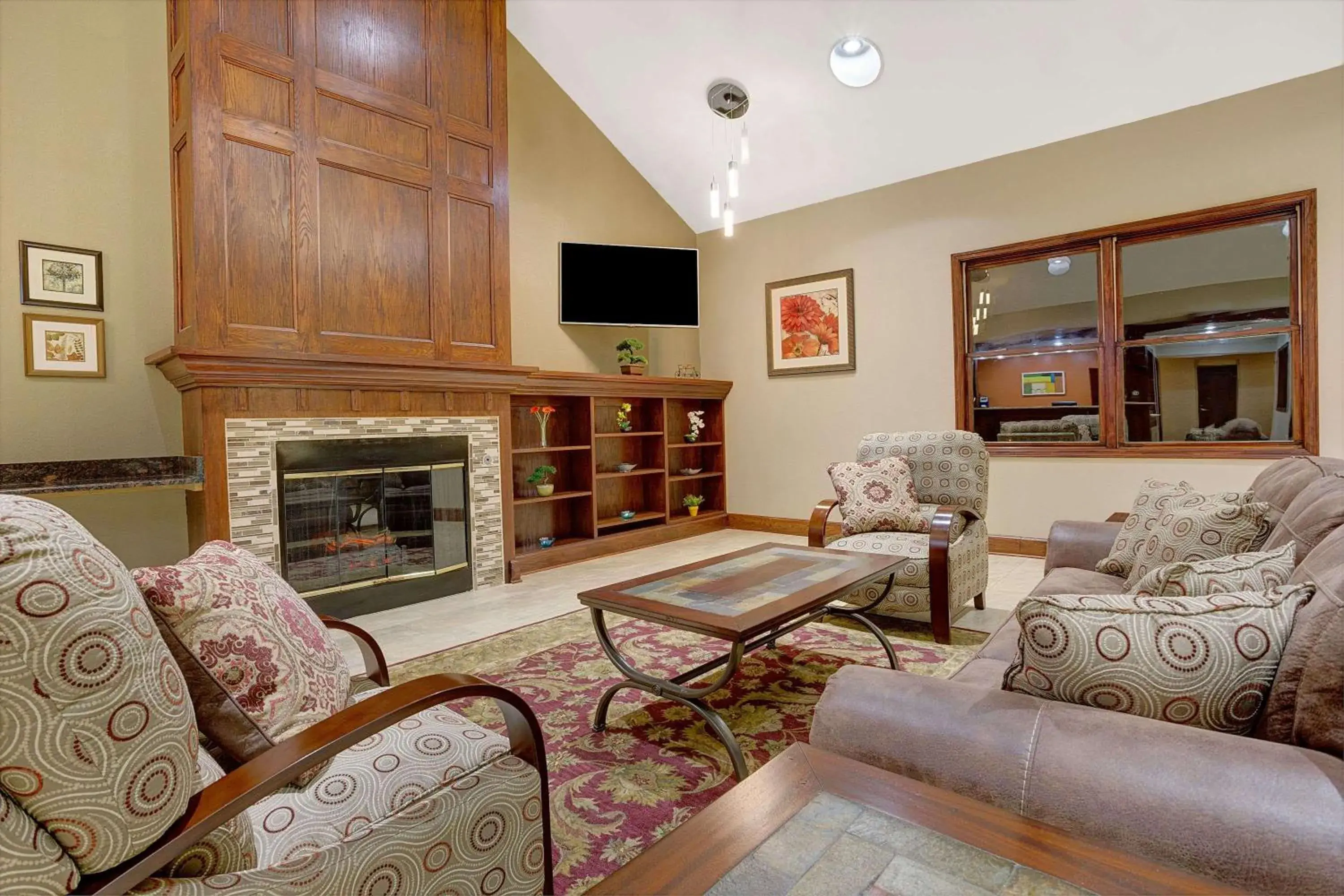 Lobby or reception in Travelodge by Wyndham Iowa City Lobby or reception in Travelodge by Wyndham Iowa City