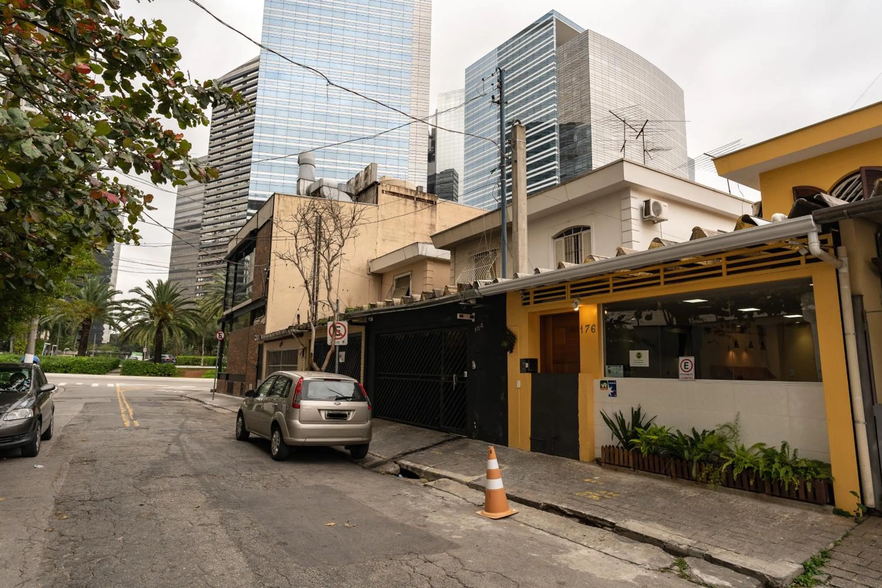 Facade/entrance in Hostel B2B SP