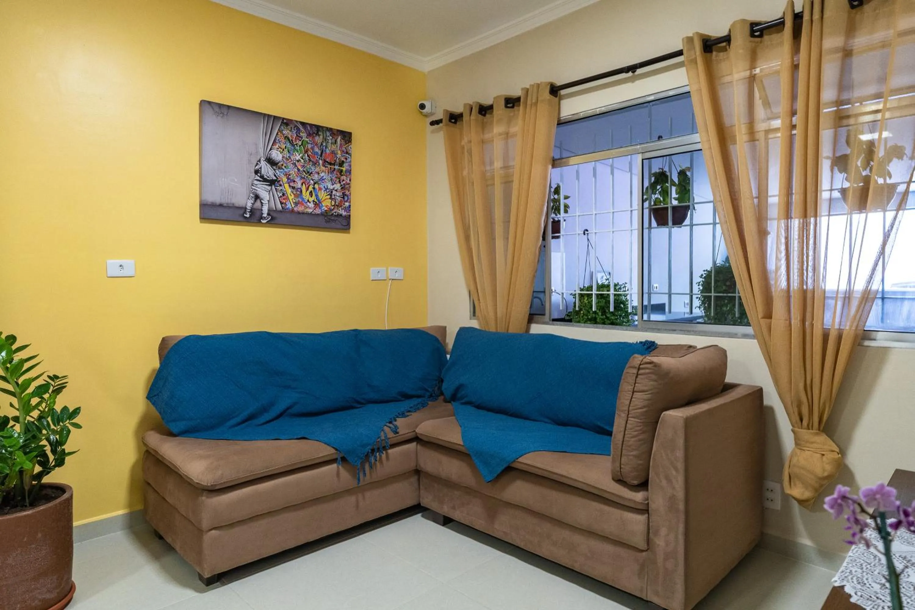 Communal lounge/ TV room in Hostel B2B SP