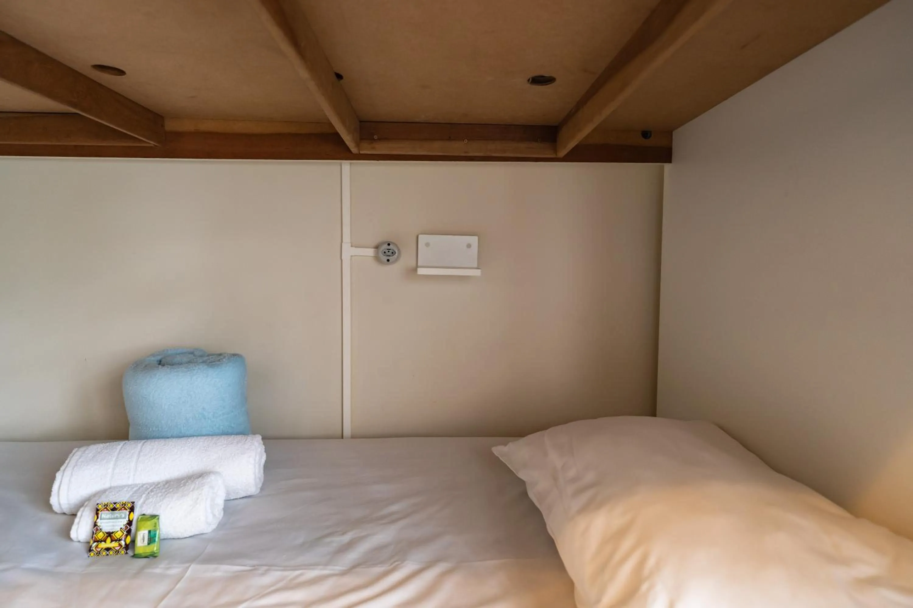 towels, Bed in Hostel B2B SP