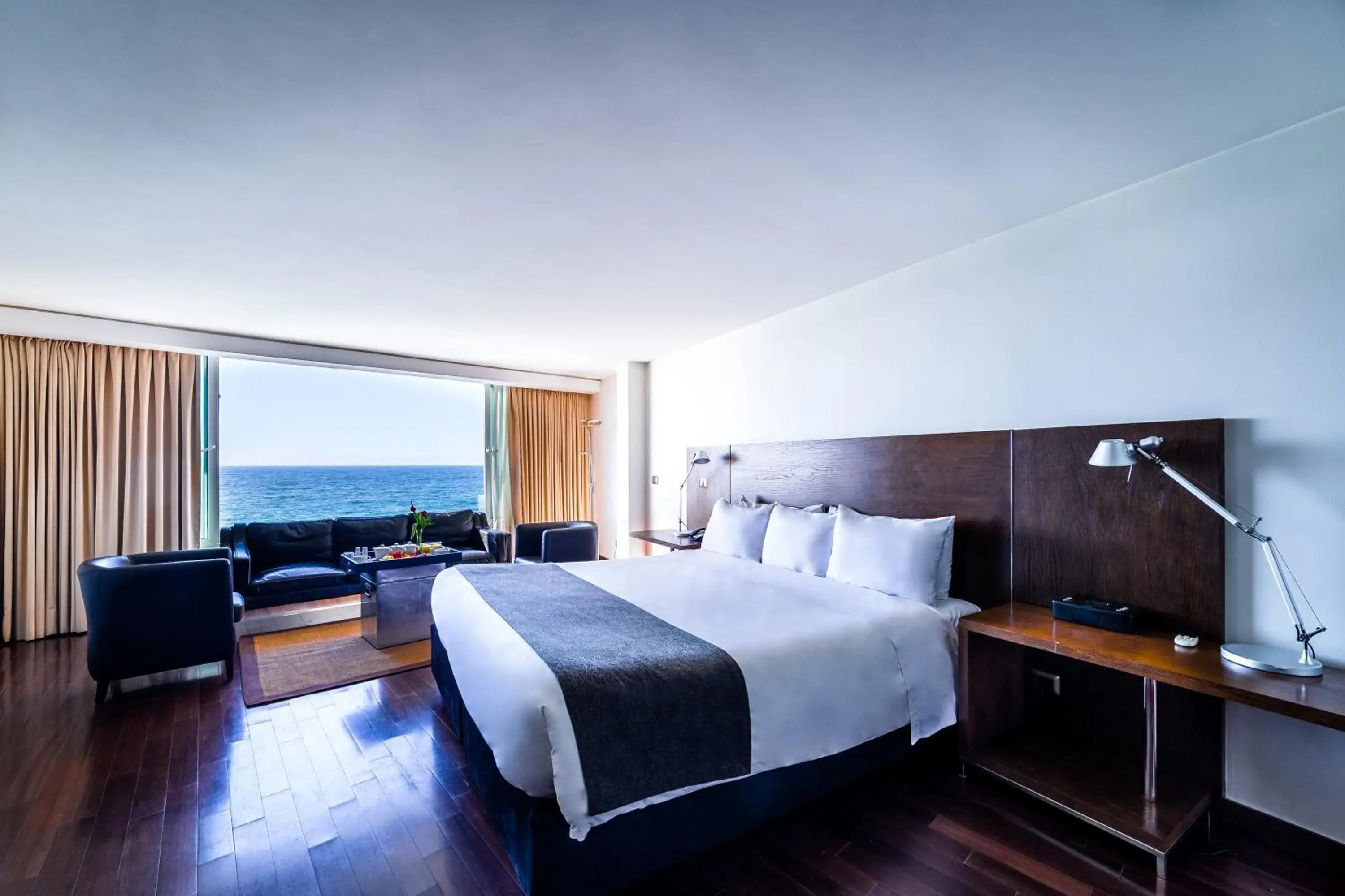 Bed in Radisson Blu Acqua Hotel & Spa Concon Bed in Radisson Blu Acqua Hotel & Spa Concon