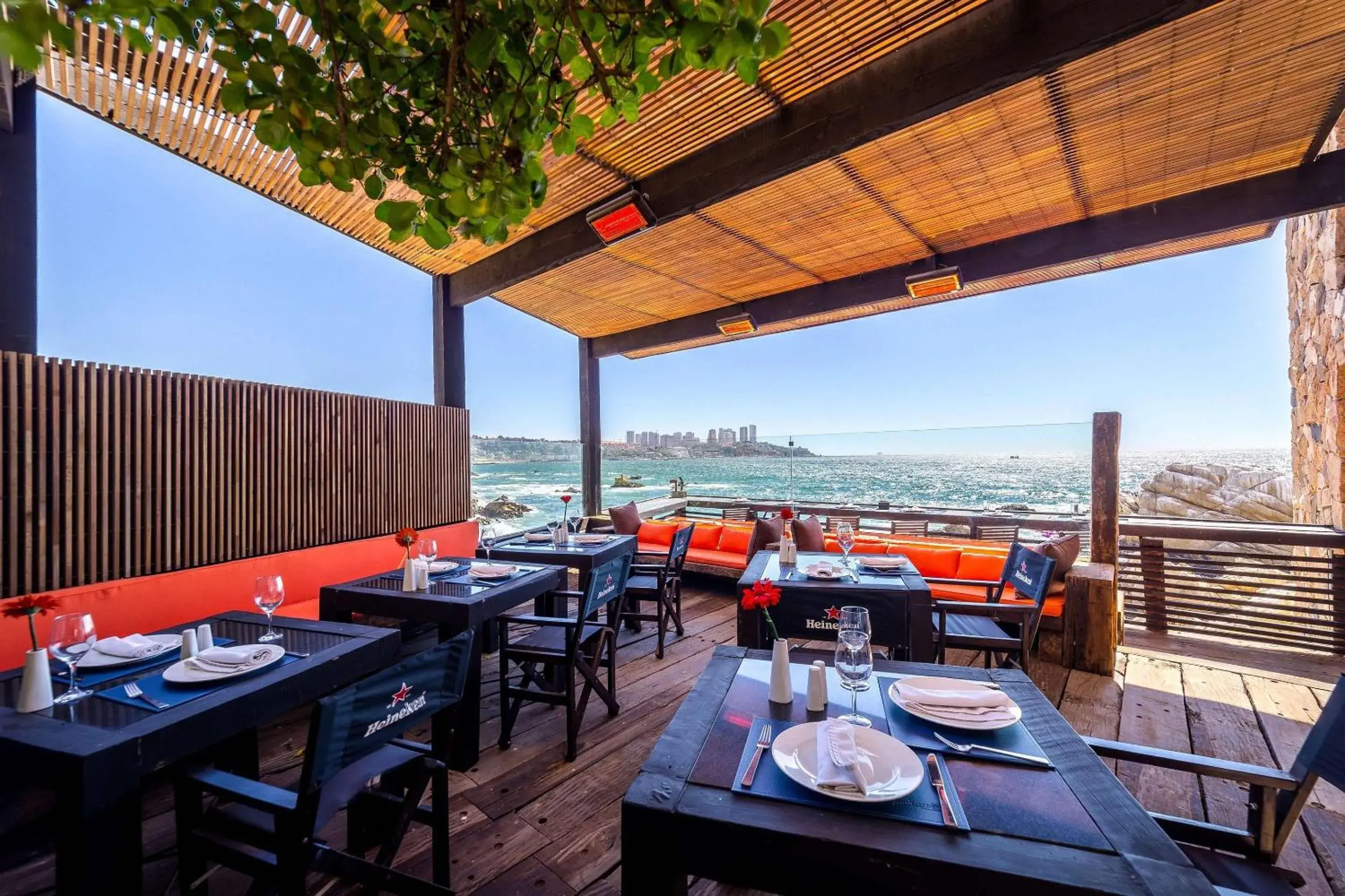 Restaurant/places to eat in Radisson Blu Acqua Hotel & Spa Concon Restaurant/places to eat in Radisson Blu Acqua Hotel & Spa Concon