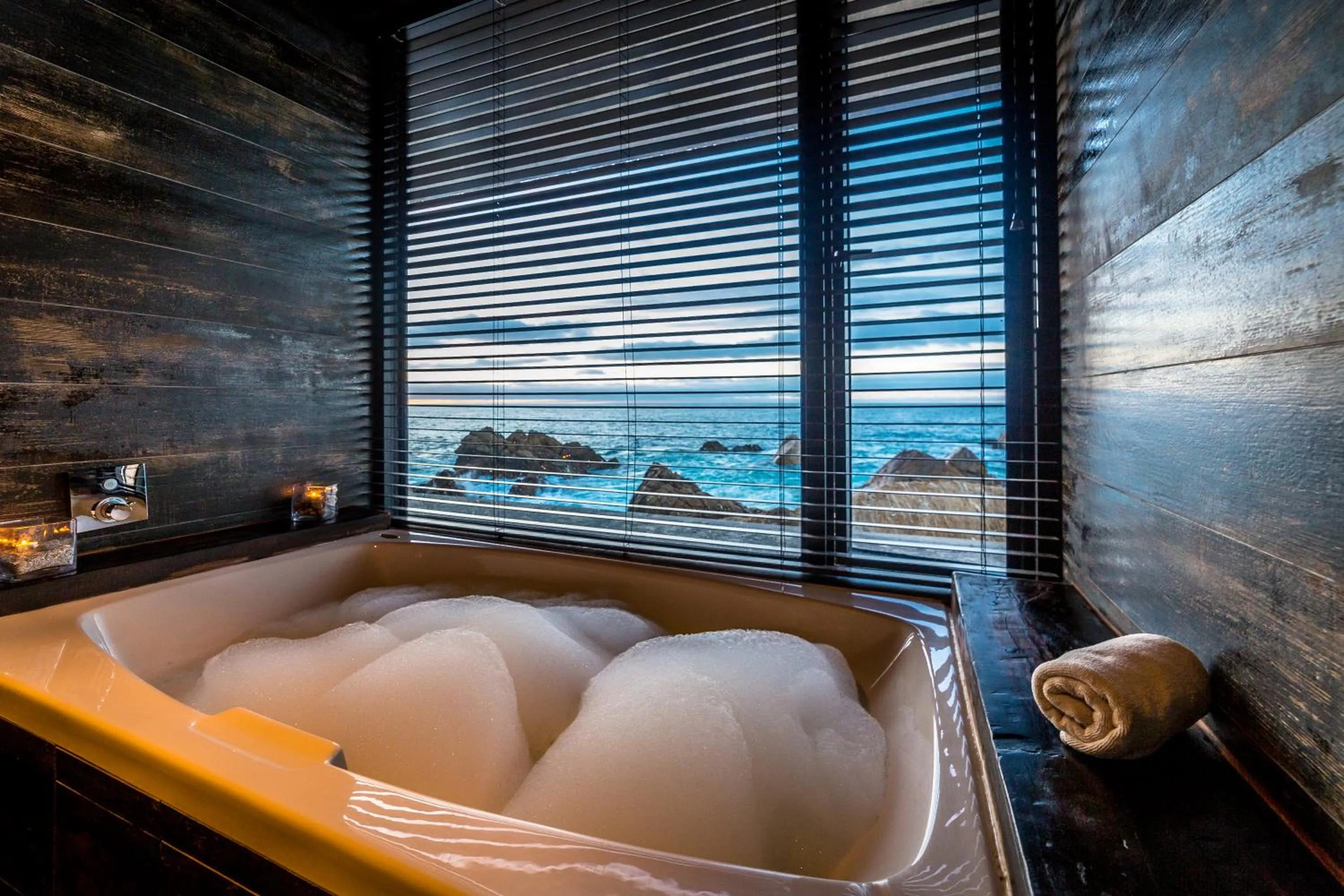 Radisson Blu Acqua Hotel & Spa Concon