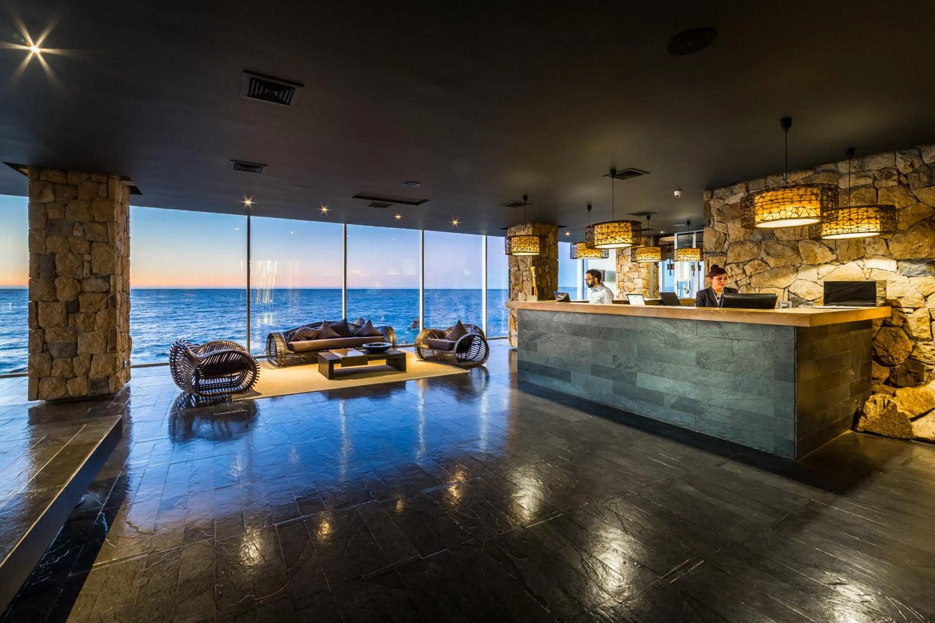 Radisson Blu Acqua Hotel & Spa Concon