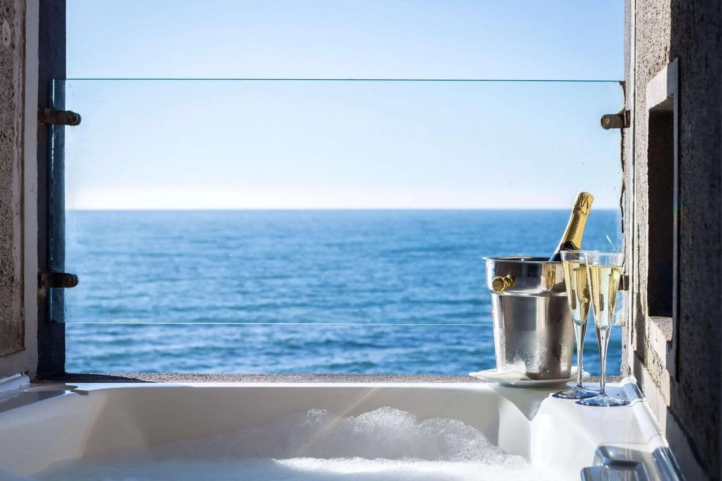 Bedroom in Radisson Blu Acqua Hotel & Spa Concon Bedroom in Radisson Blu Acqua Hotel & Spa Concon