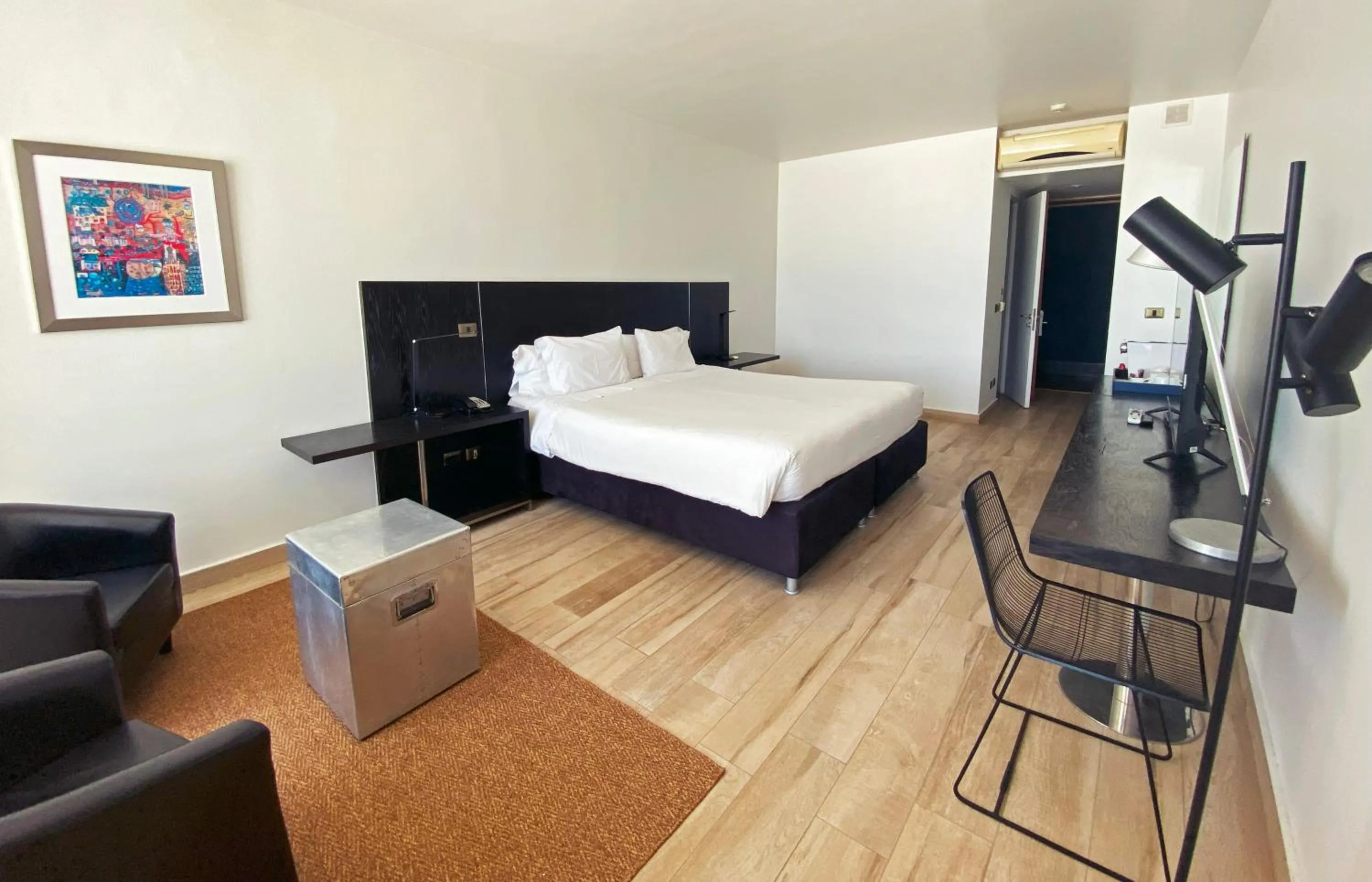 Bed in Radisson Blu Acqua Hotel & Spa Concon