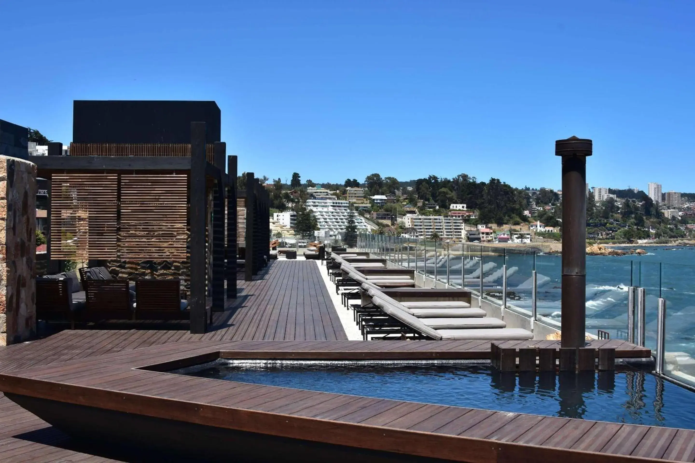 Property building in Radisson Blu Acqua Hotel & Spa Concon Property building in Radisson Blu Acqua Hotel & Spa Concon