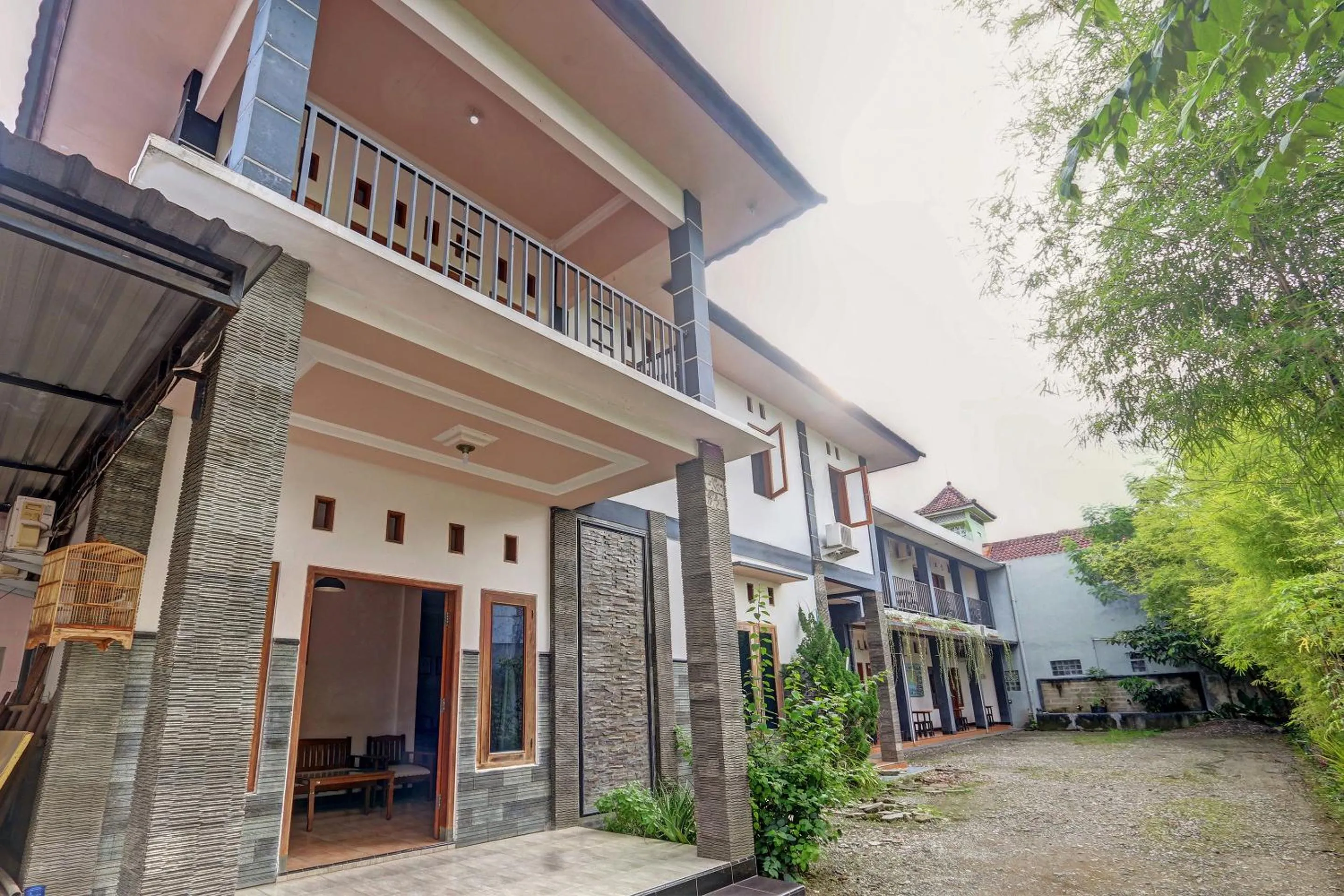 Property building in Hotel Wisma CK