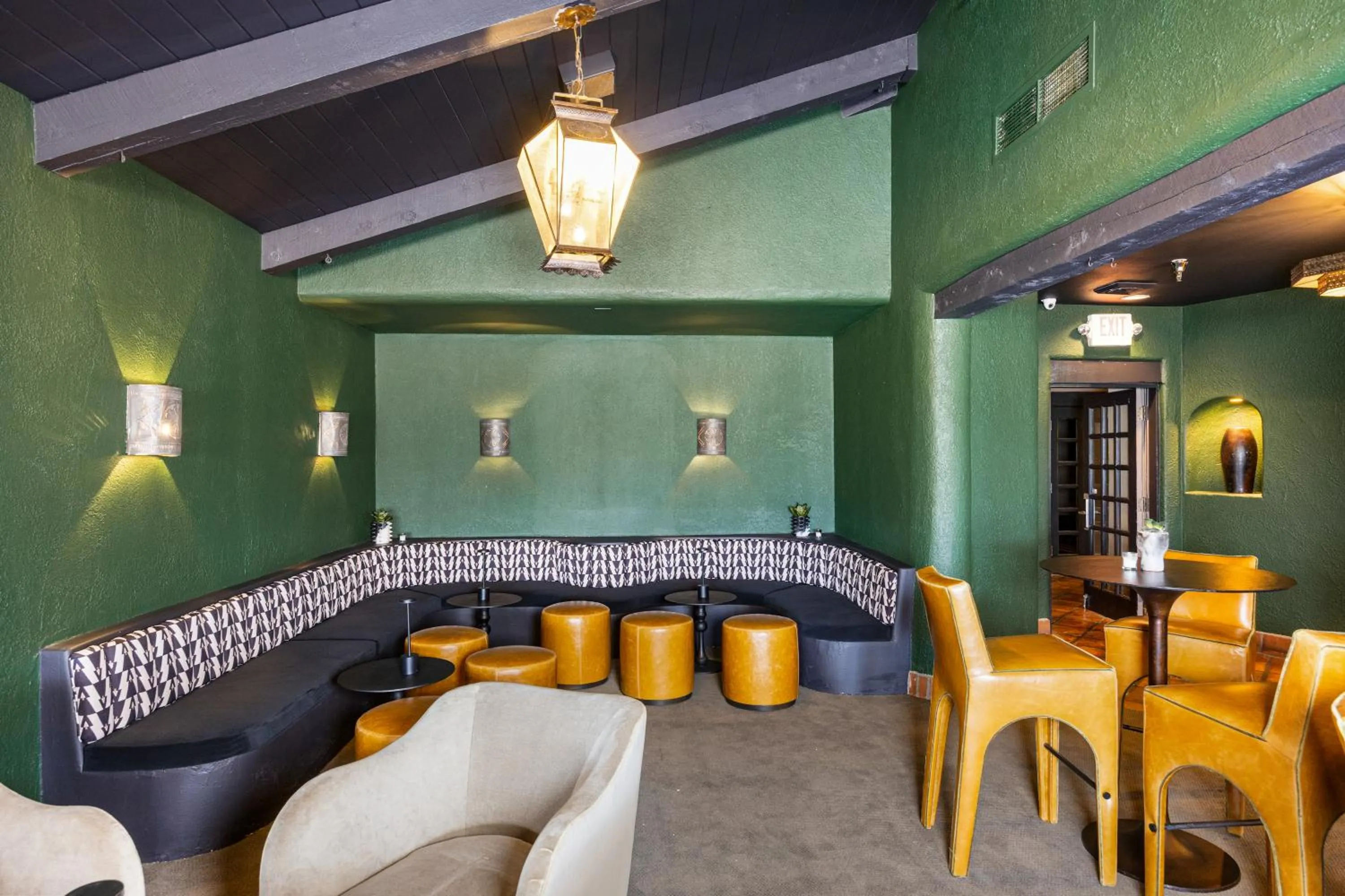 Restaurant/places to eat in Hotel Glorieta