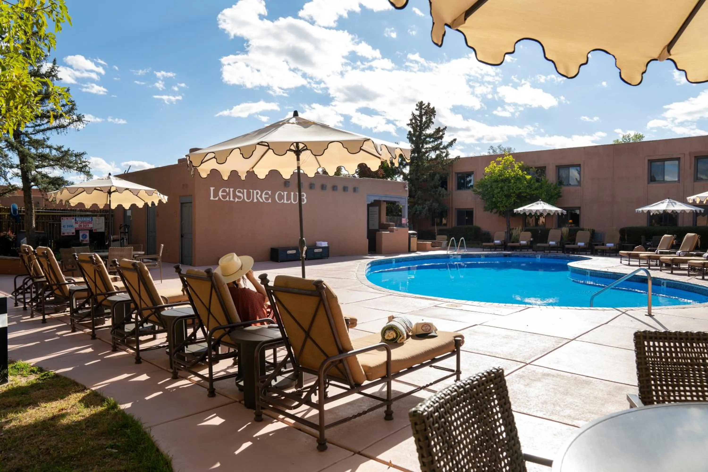 Swimming pool in Hotel Glorieta
