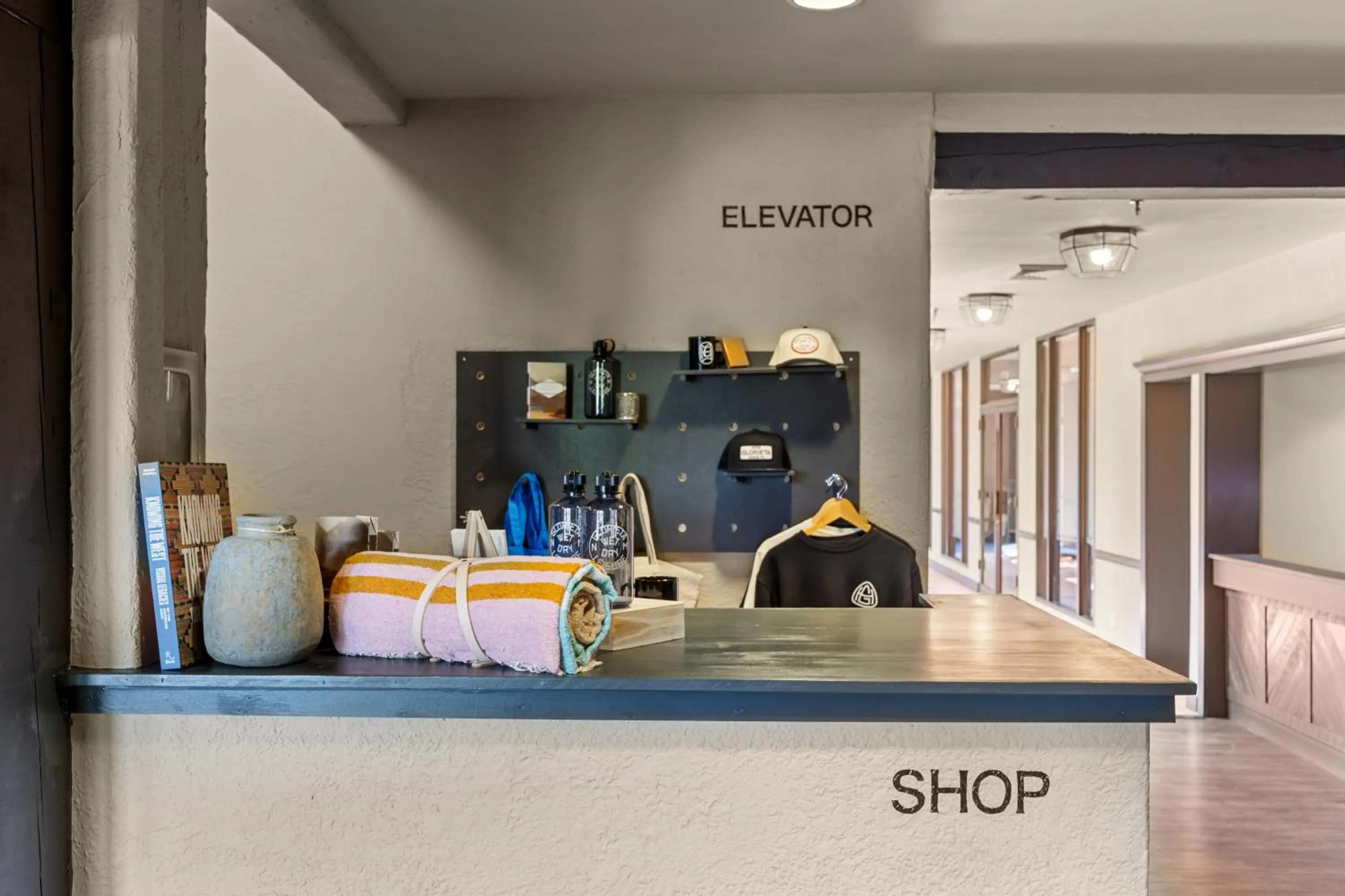 Shopping Area in Hotel Glorieta