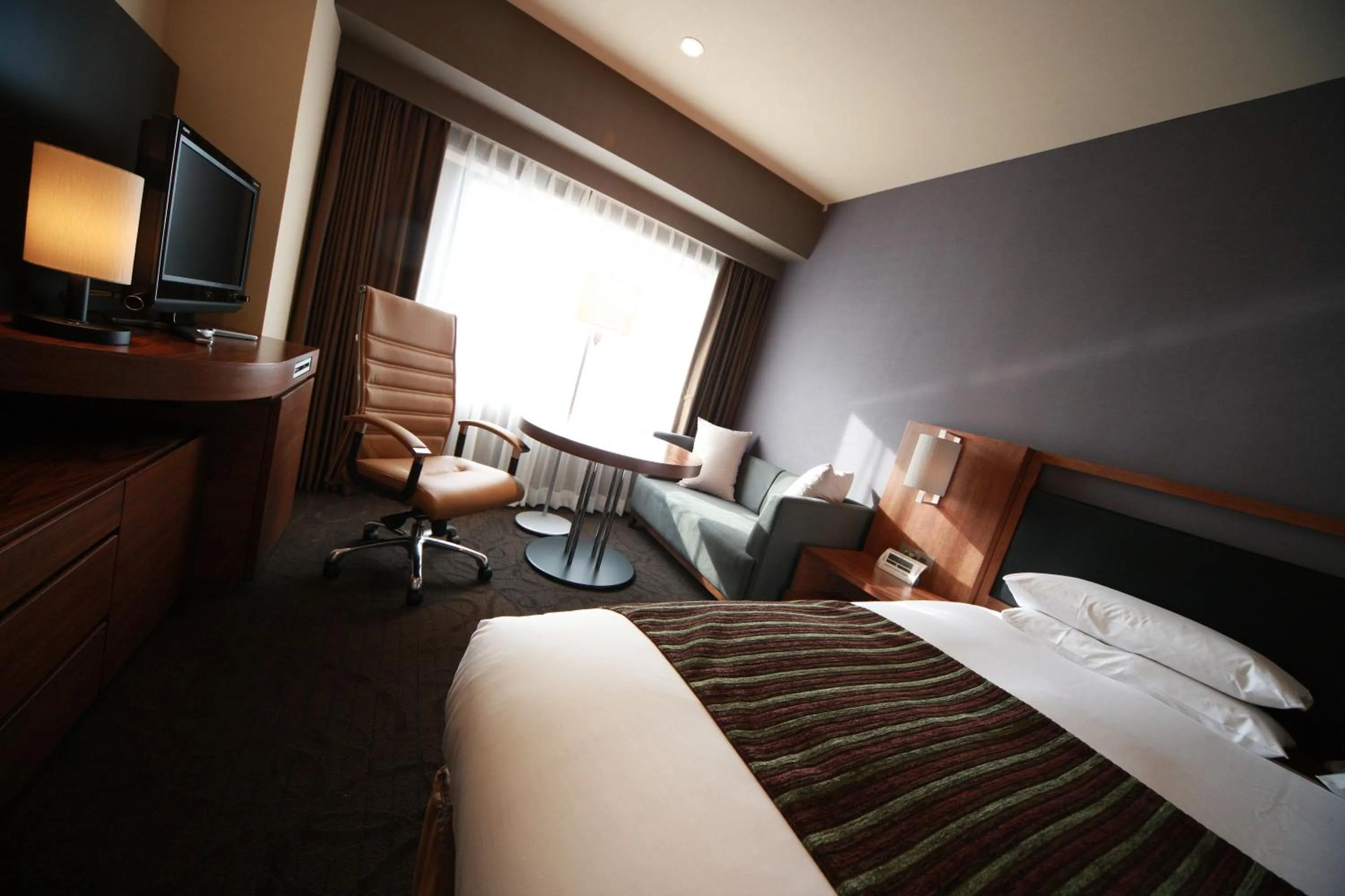 Day, Bed in Hotel Metropolitan Sendai