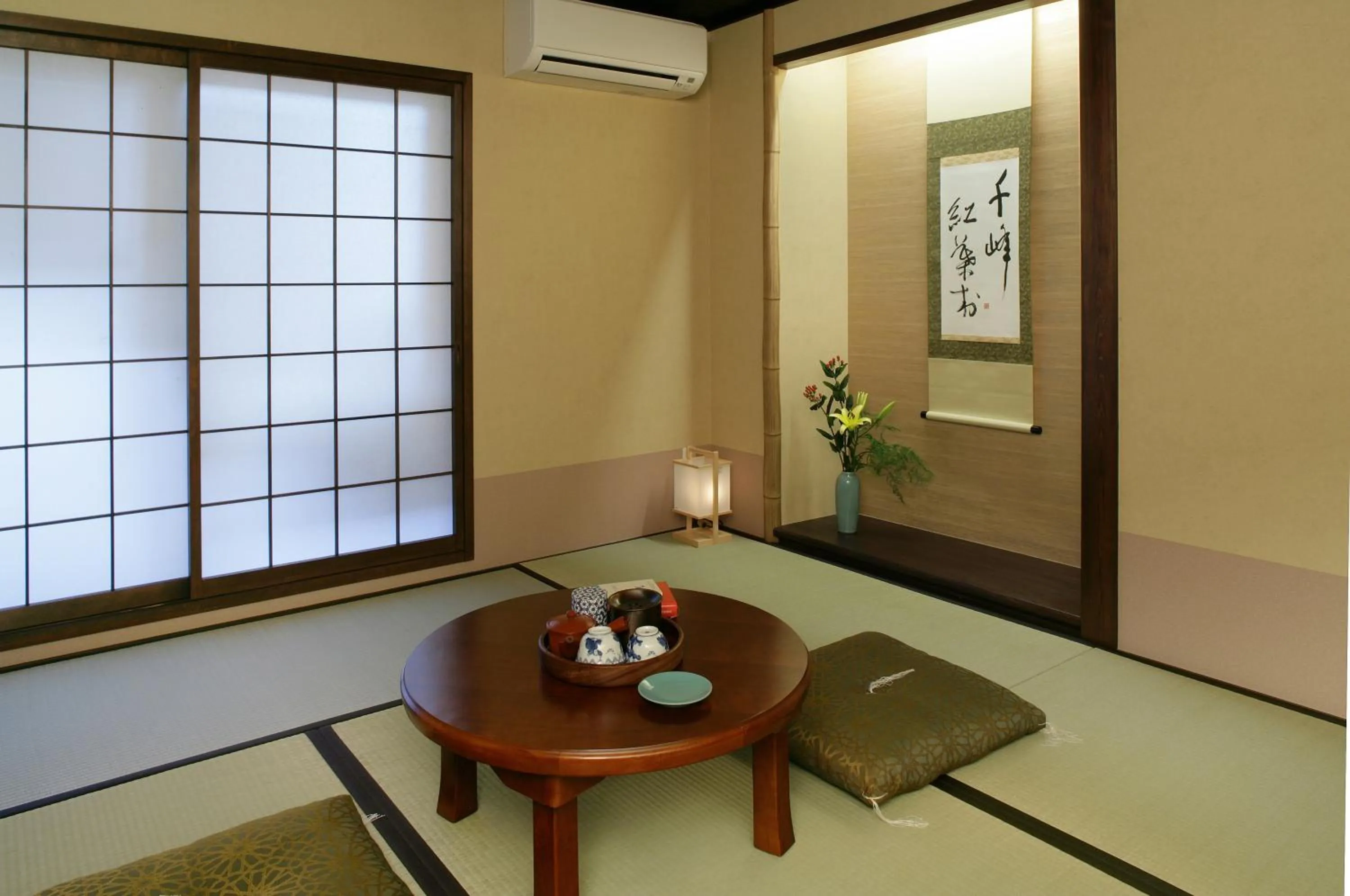 Living room in Matsubaya Ryokan