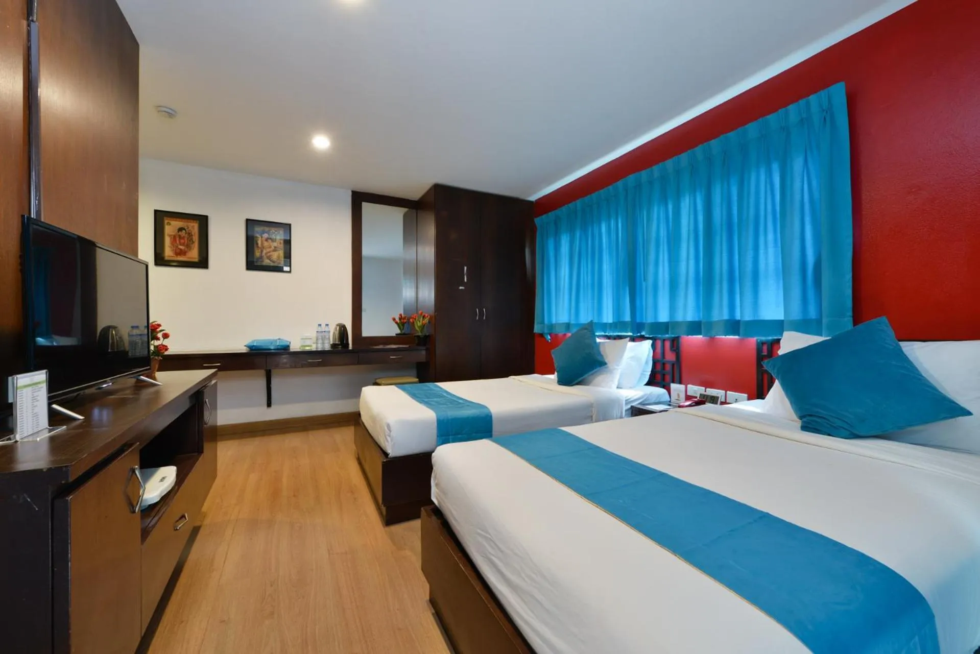 Deluxe Twin Room with Window in Arawana Express Chinatown