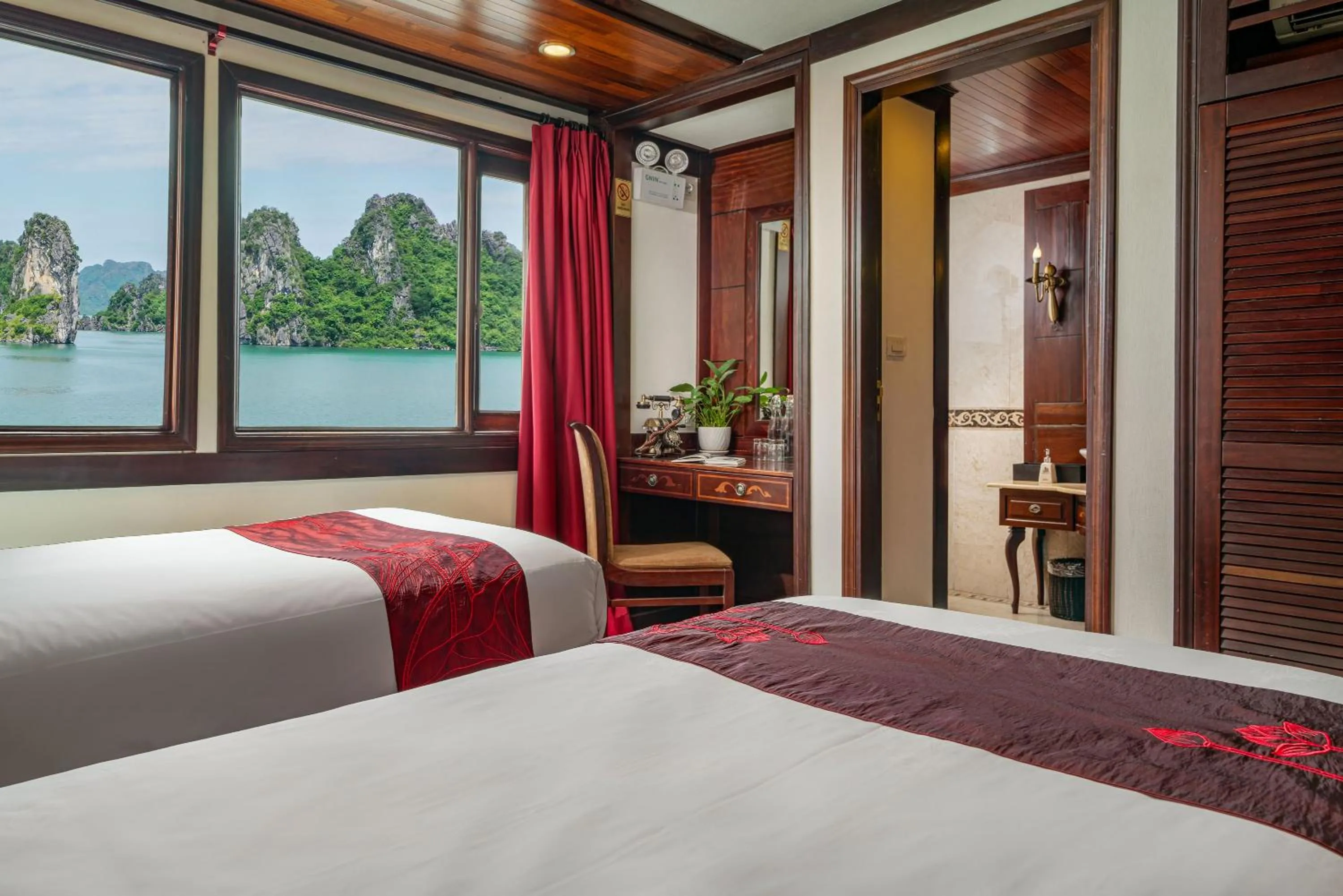 Bed in Indochina Sails Ha Long Bay
