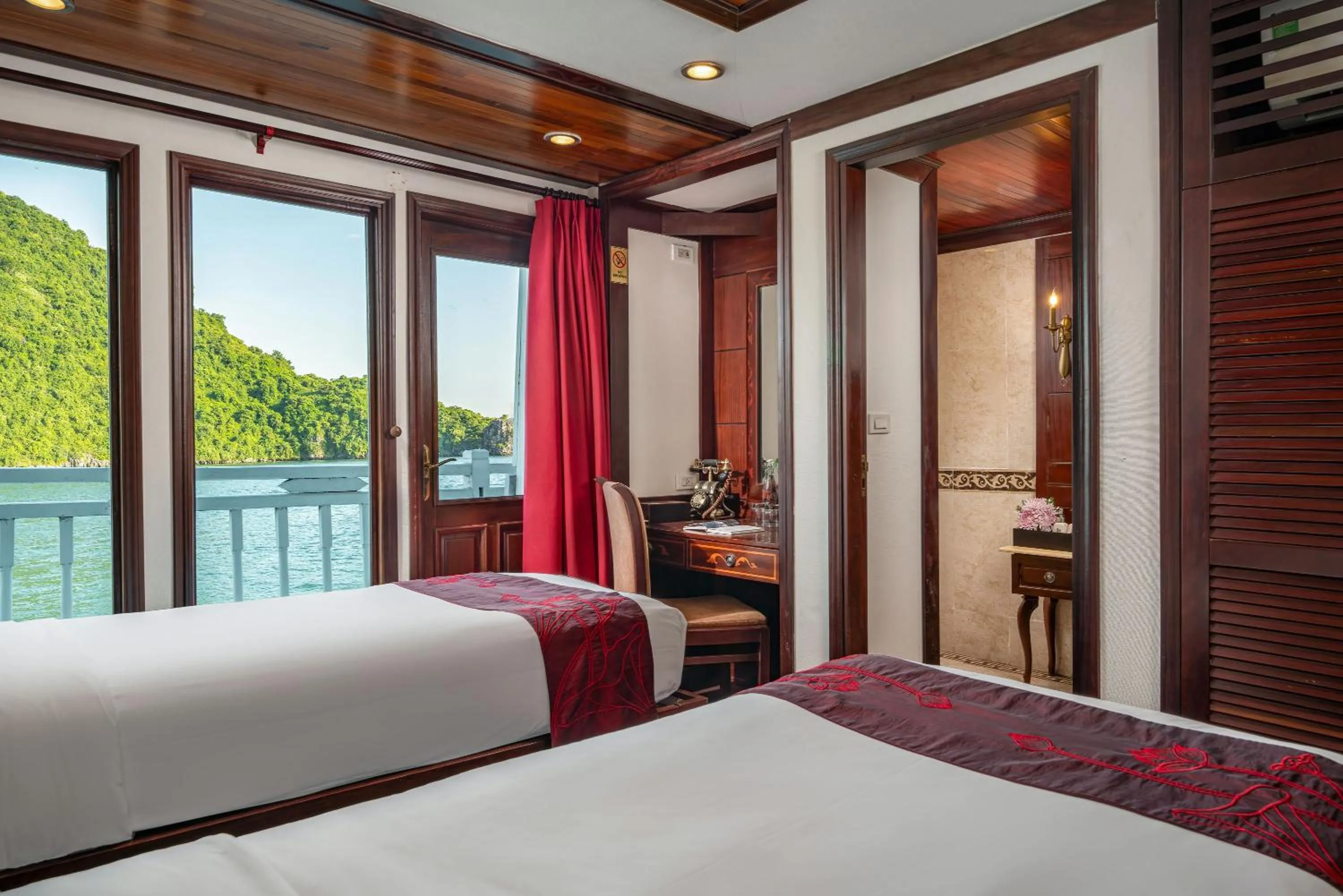 Bed in Indochina Sails Ha Long Bay