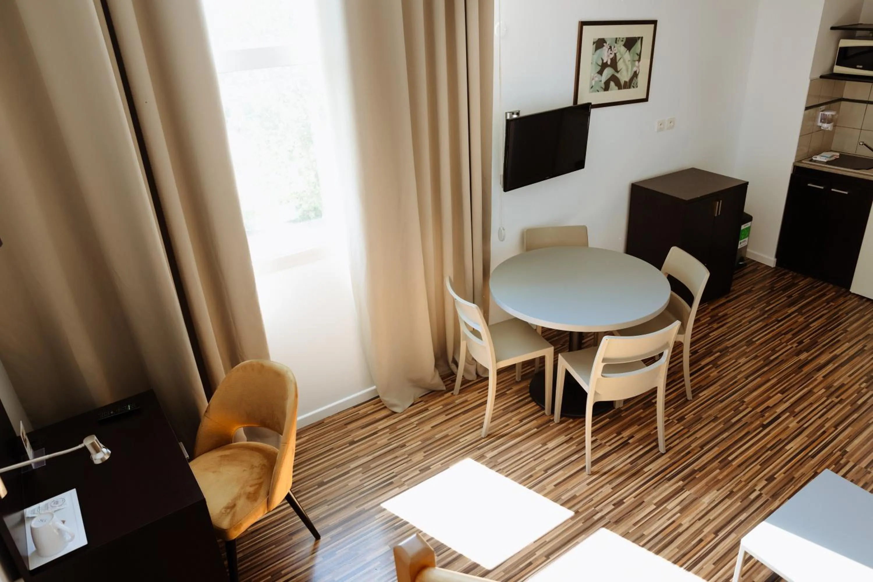 Living room in Clarion Aparthotel Toulouse Le Parc de l'Escale