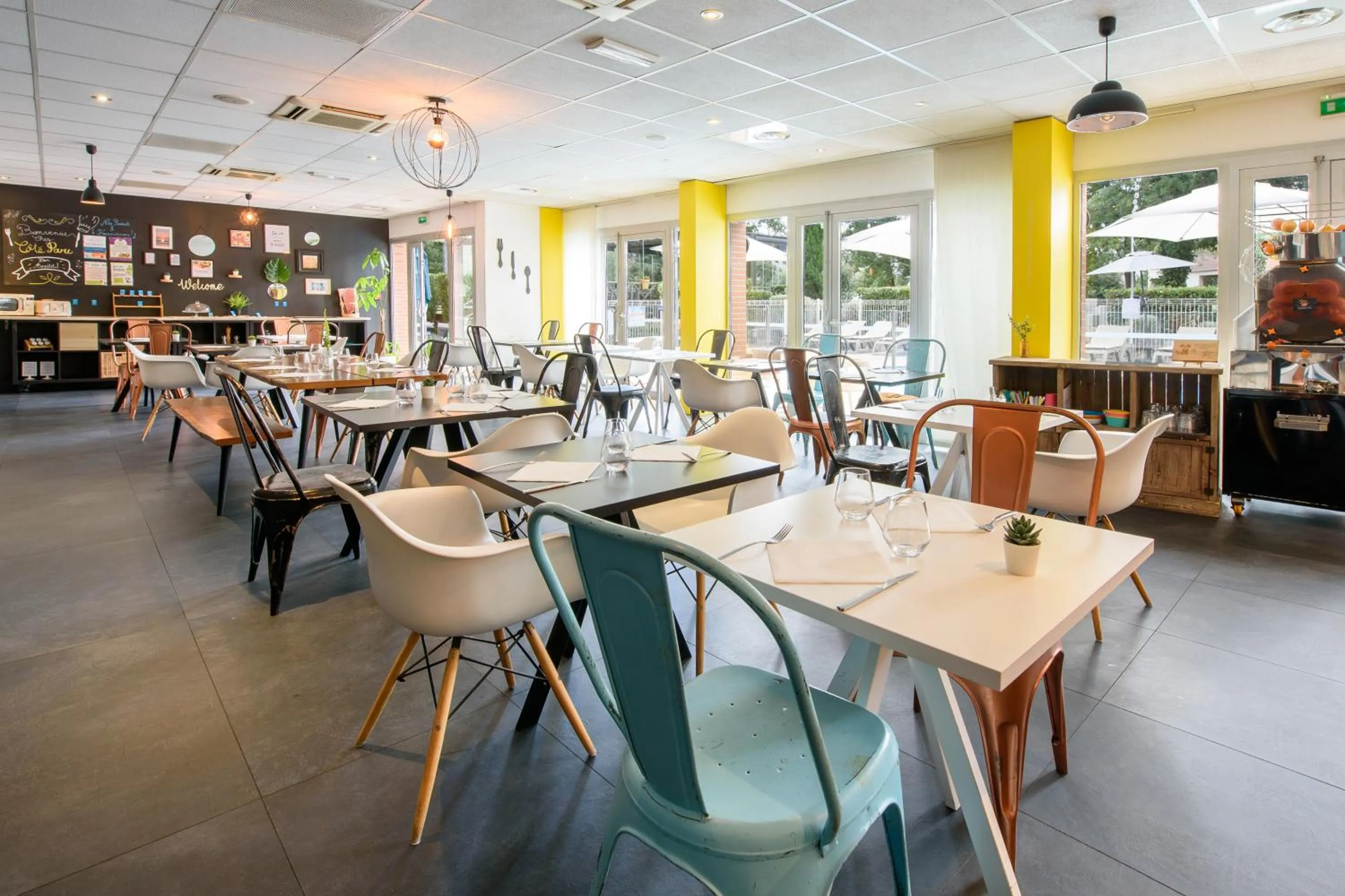 Restaurant/places to eat in Clarion Aparthotel Toulouse Le Parc de l'Escale