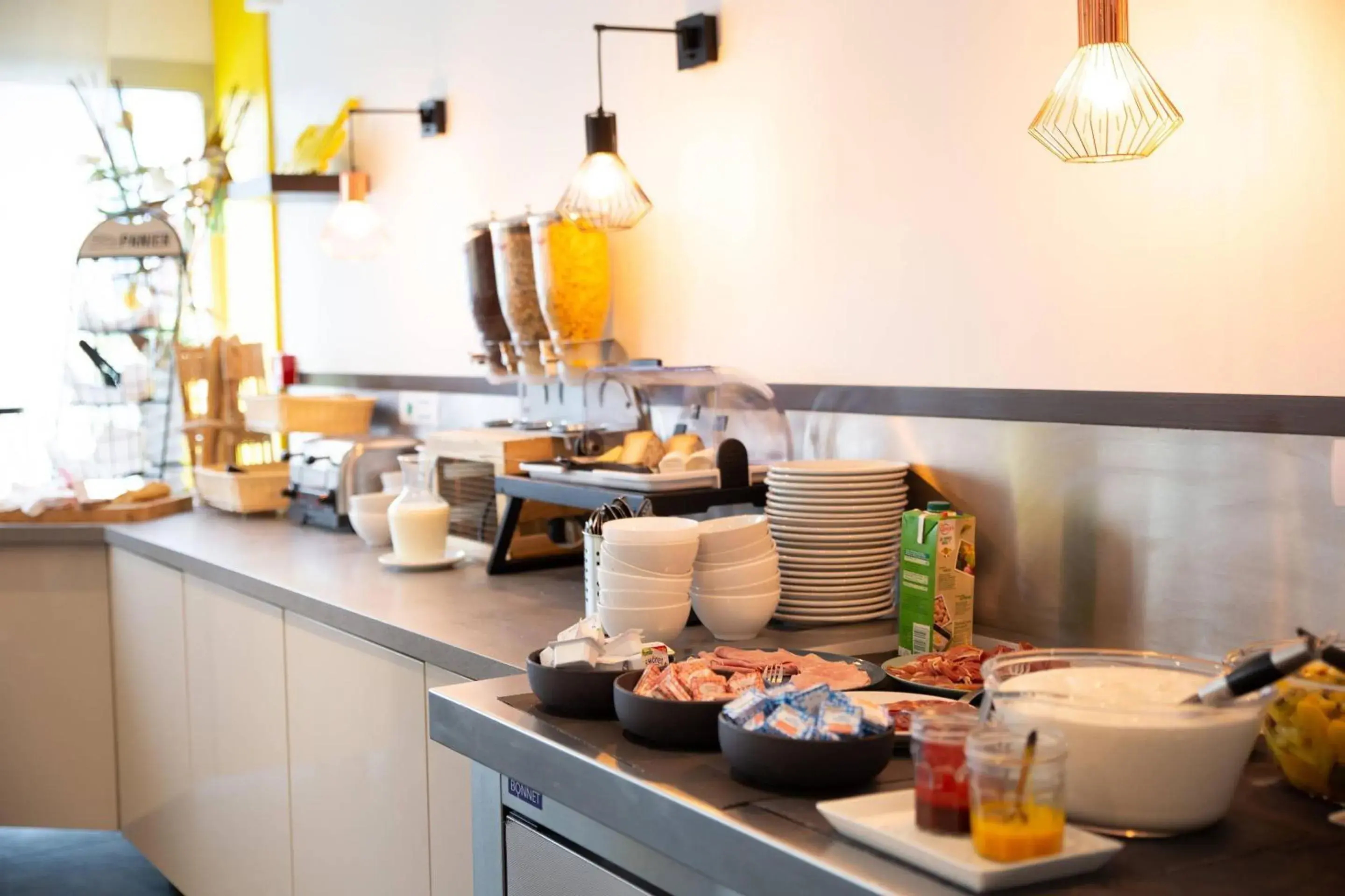 Breakfast in Clarion Aparthotel Toulouse Le Parc de l'Escale Breakfast in Clarion Aparthotel Toulouse Le Parc de l'Escale