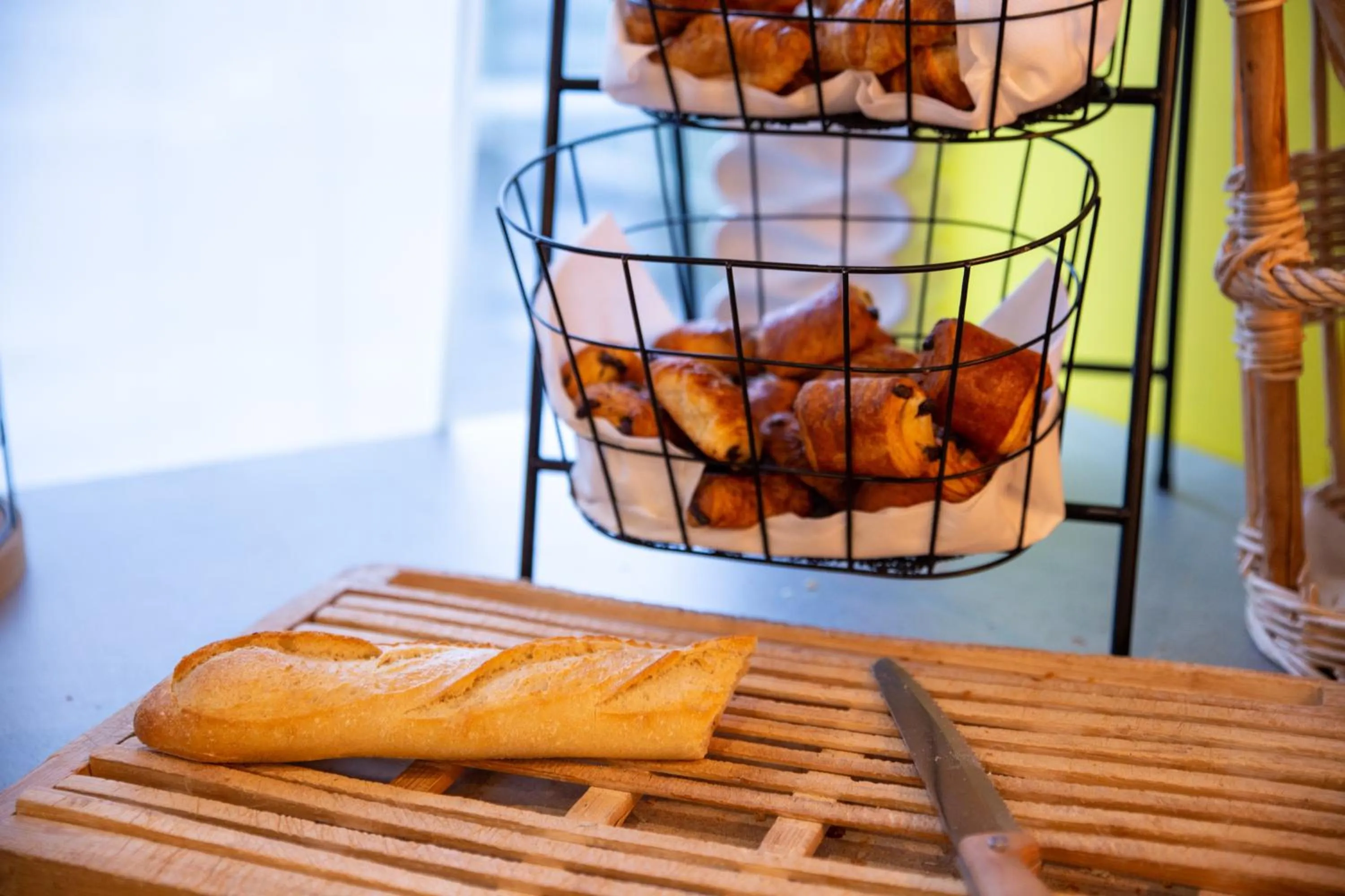 Buffet breakfast in Clarion Aparthotel Toulouse Le Parc de l'Escale