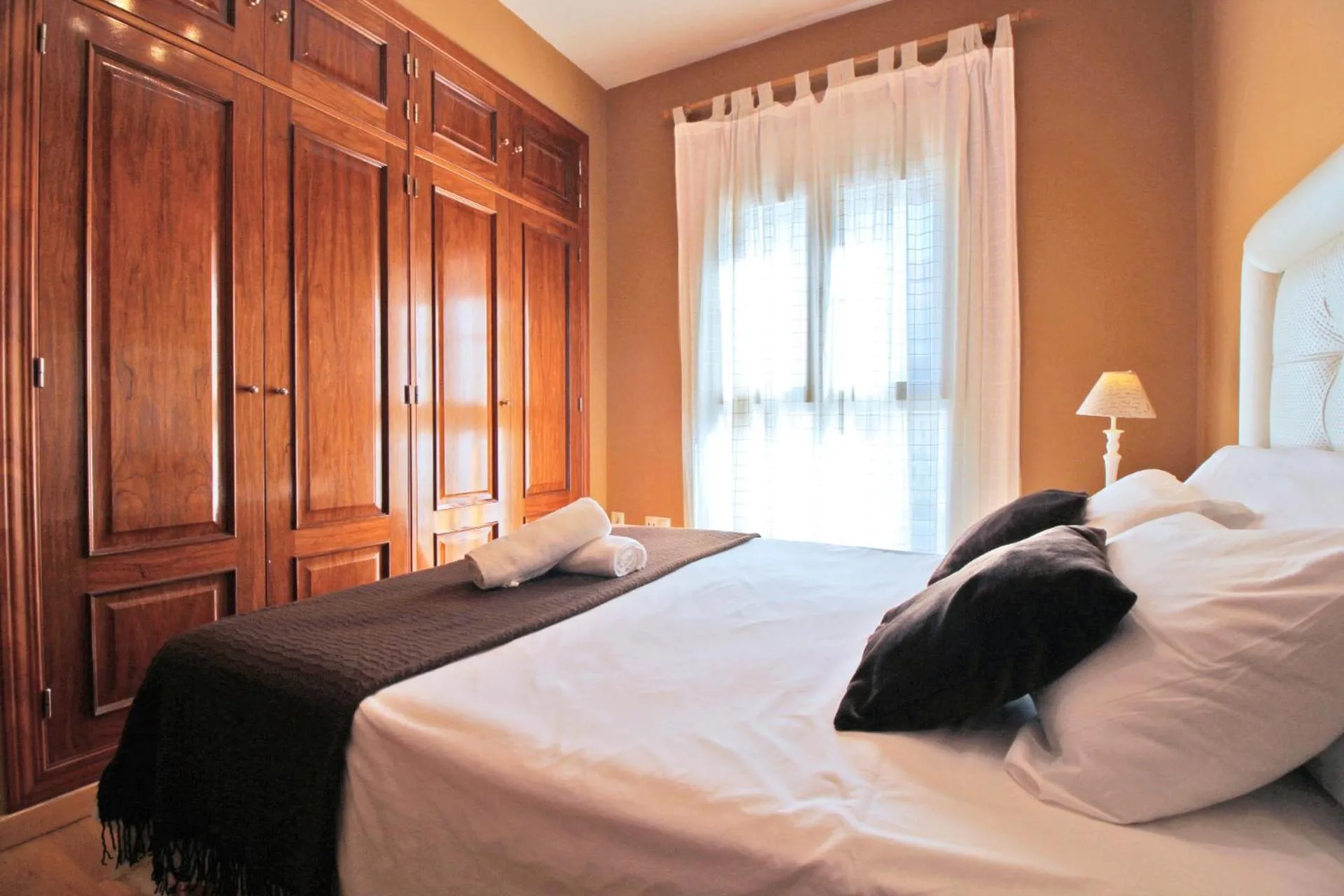 Bedroom, Bed in Del Parque Flats - Cervantes