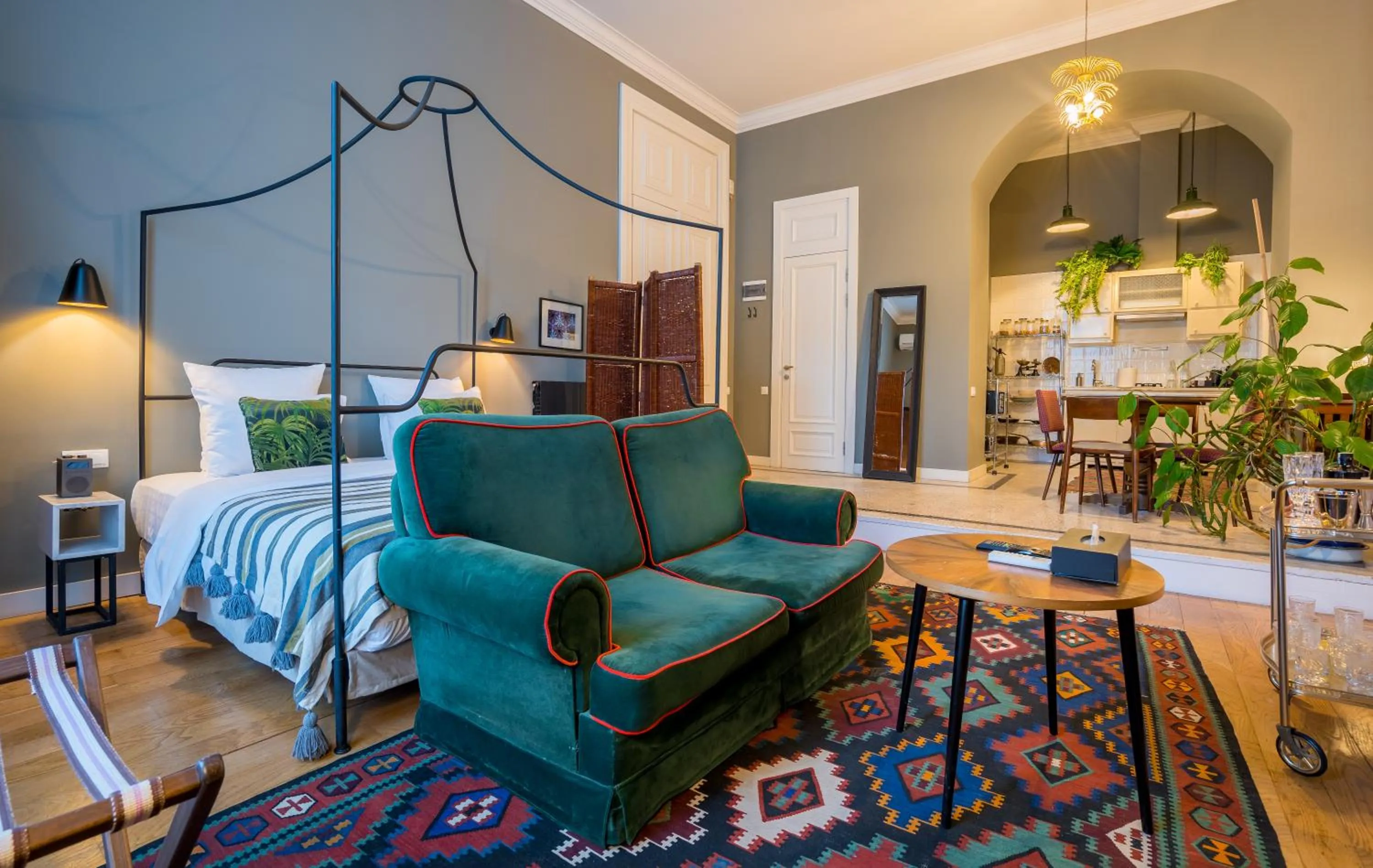 Bed in Communal Hotel Sololaki