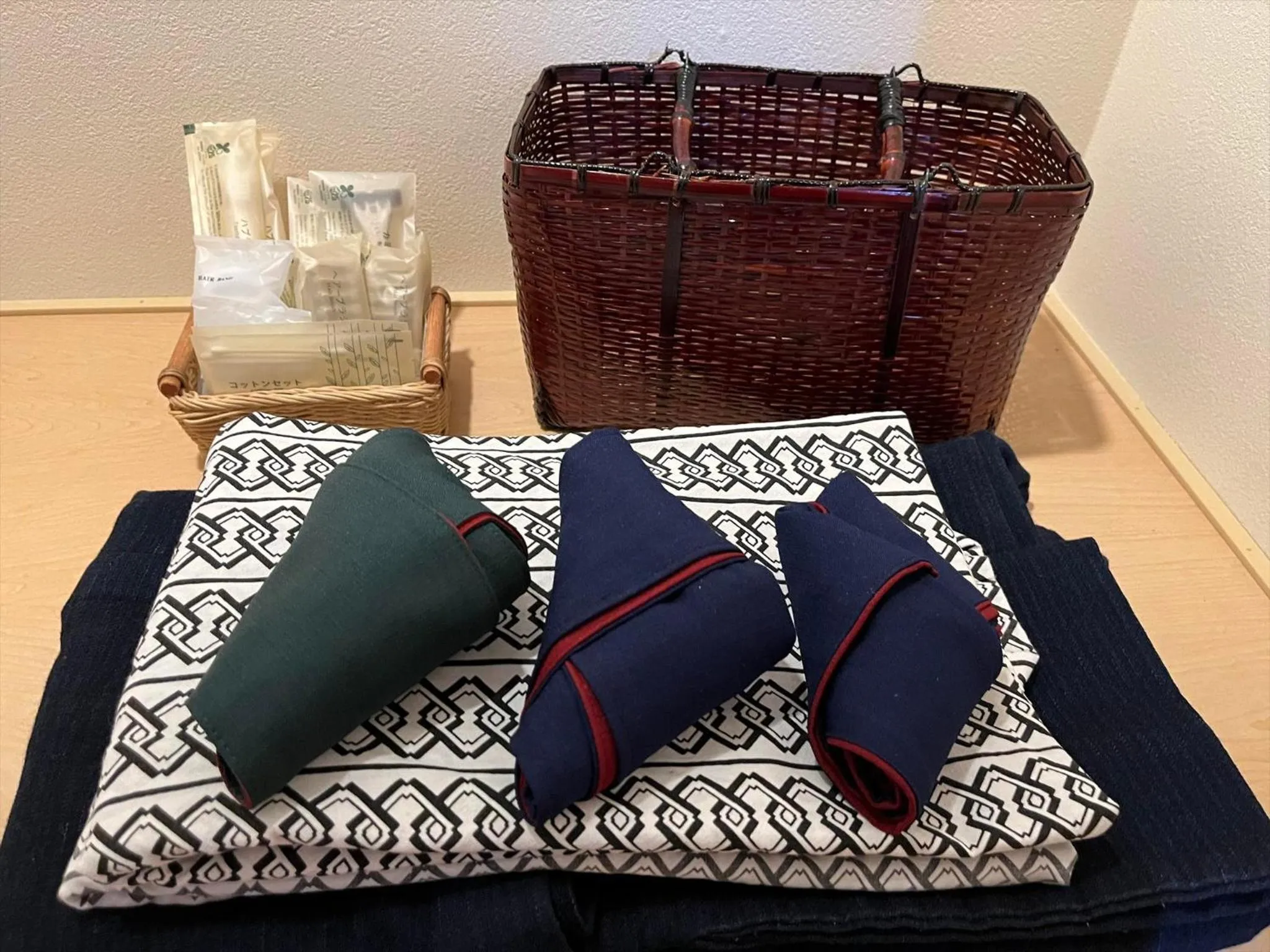 Photo of the whole room, Bed in Oyado Koto No Yume